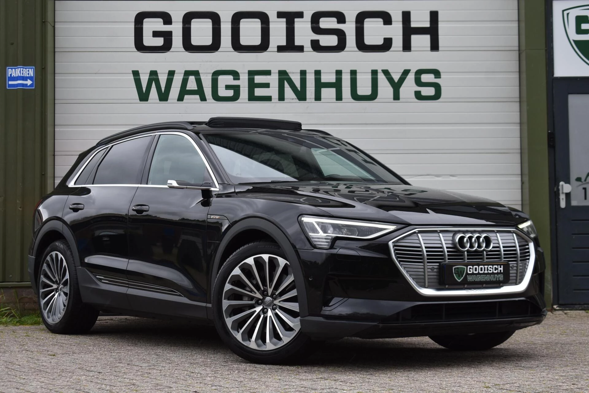 Hoofdafbeelding Audi e-tron
