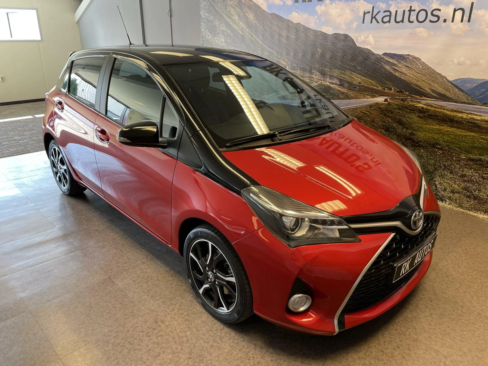 Hoofdafbeelding Toyota Yaris