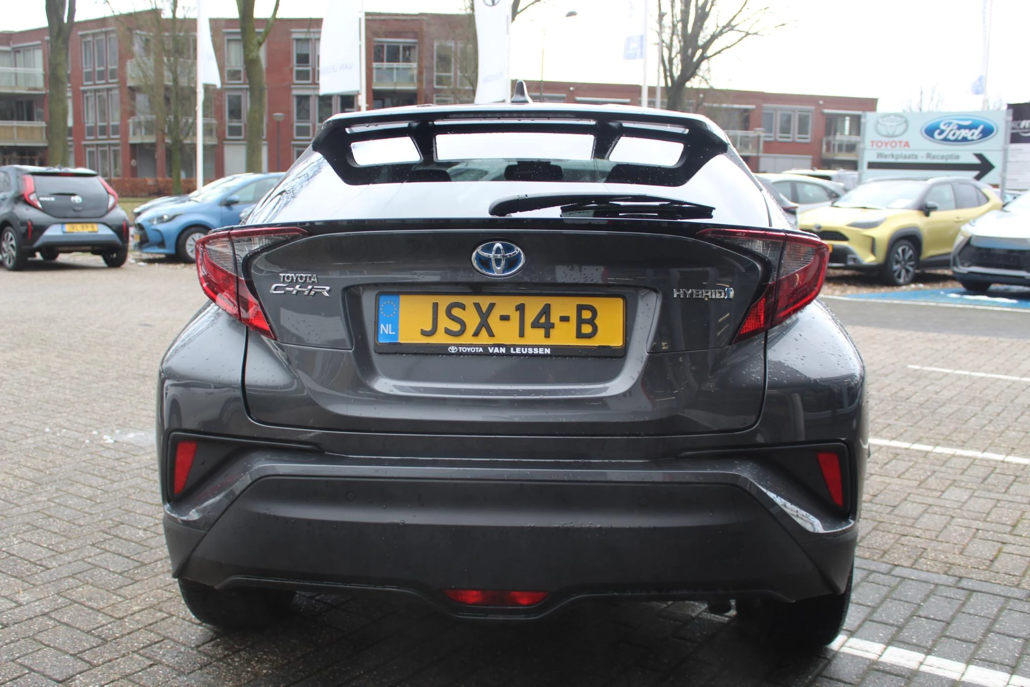 Hoofdafbeelding Toyota C-HR