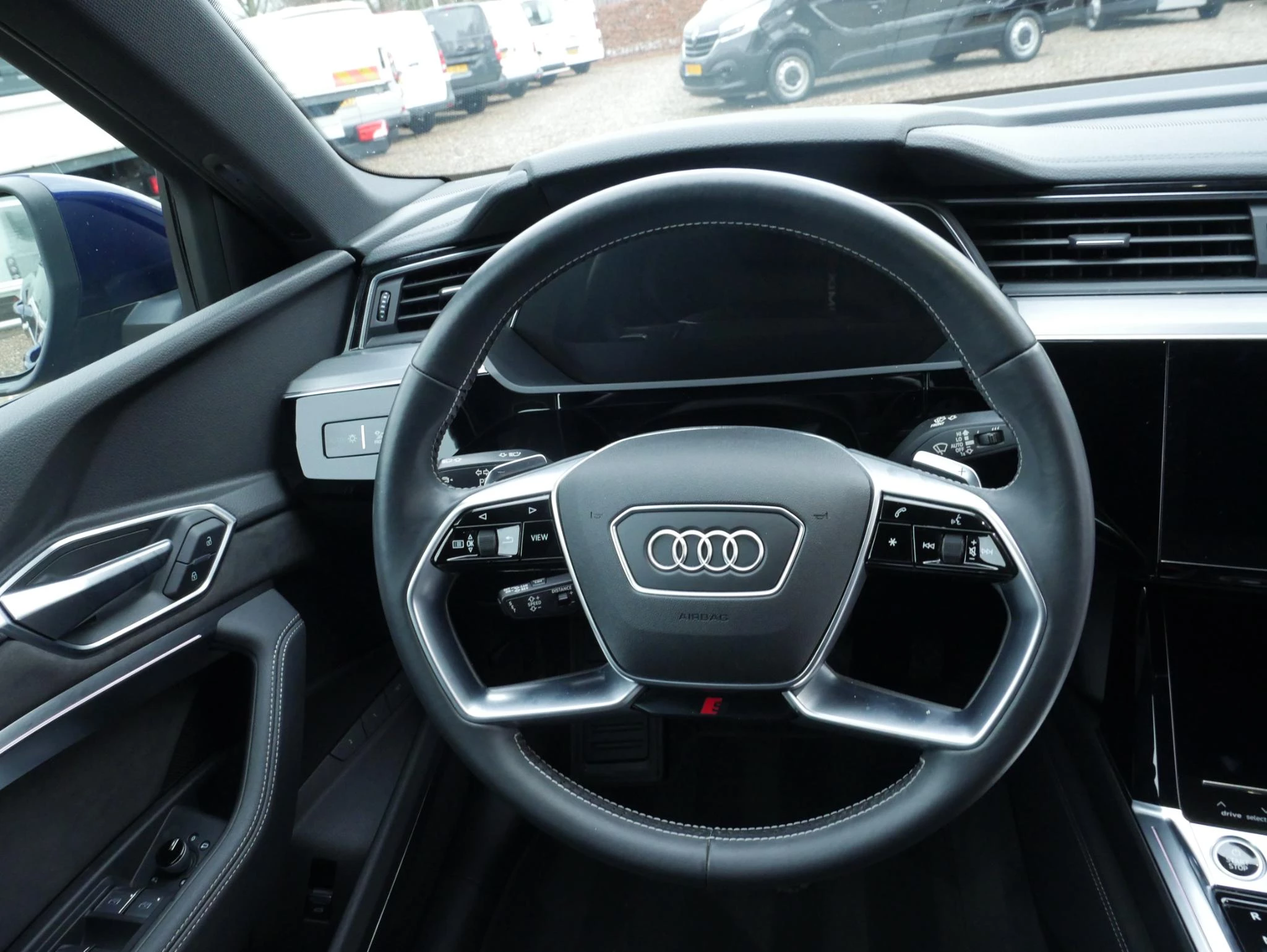 Hoofdafbeelding Audi e-tron