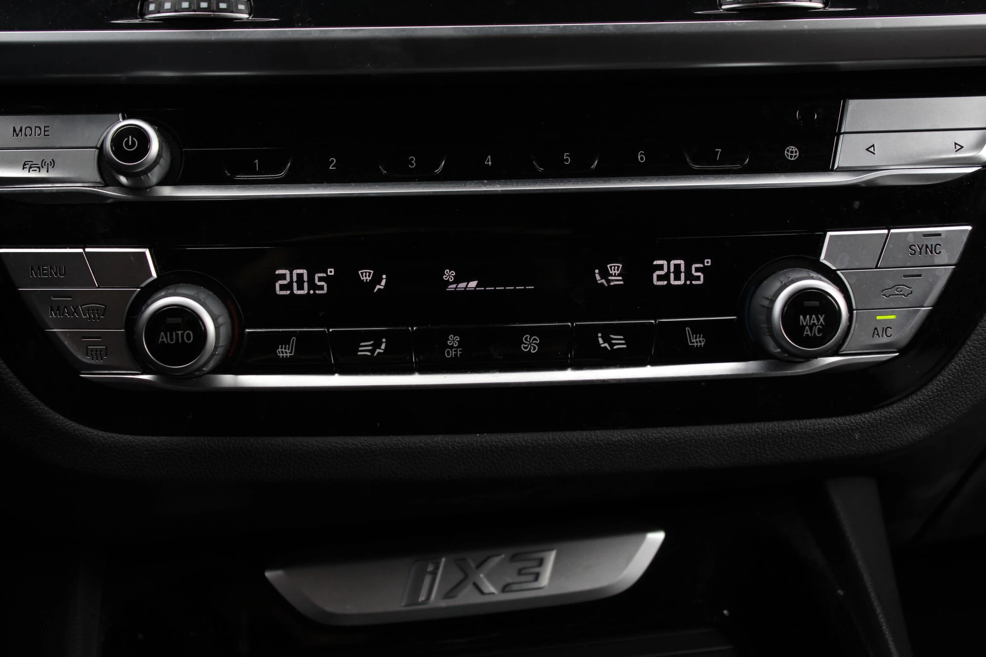 Hoofdafbeelding BMW iX3