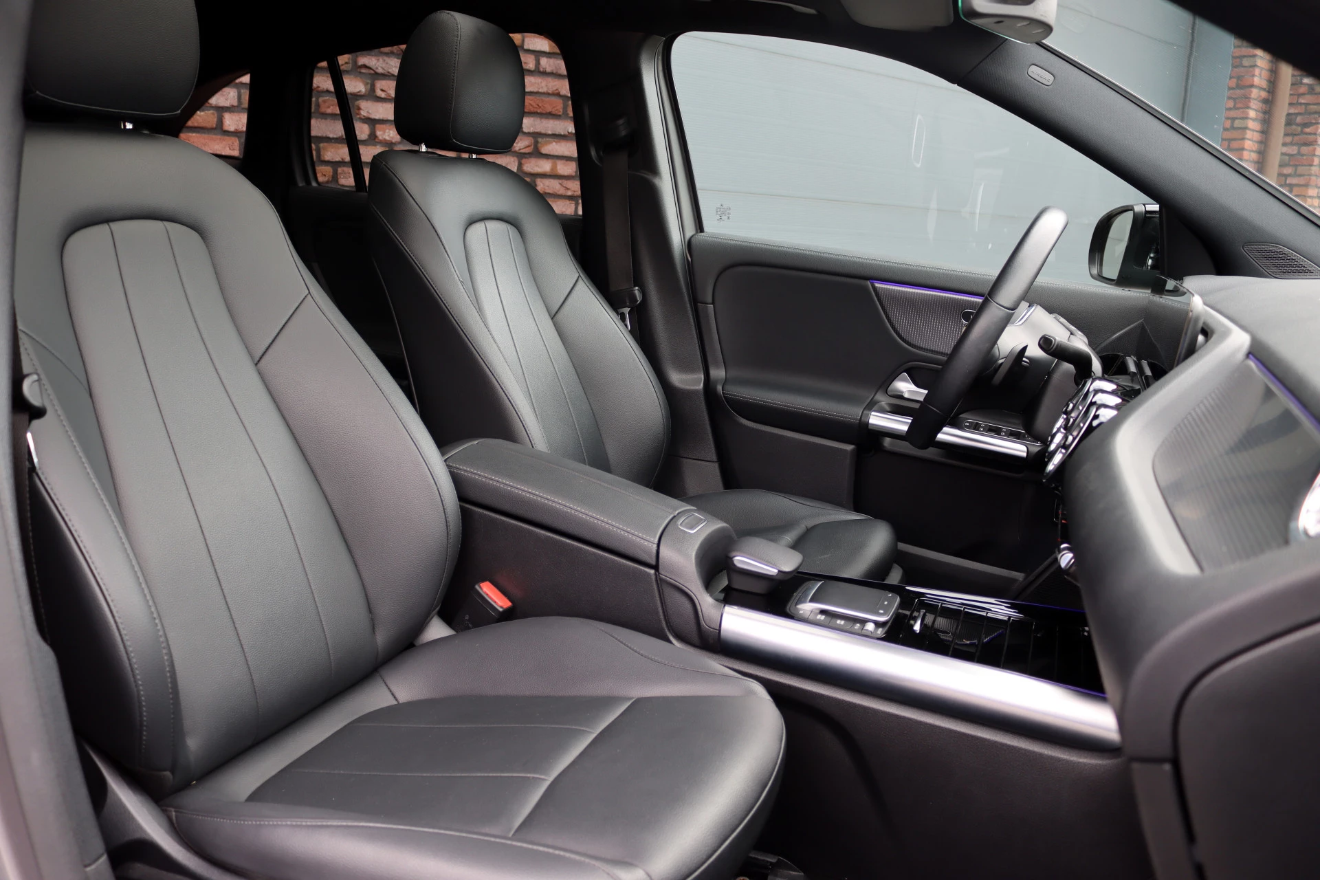 Hoofdafbeelding Mercedes-Benz EQA