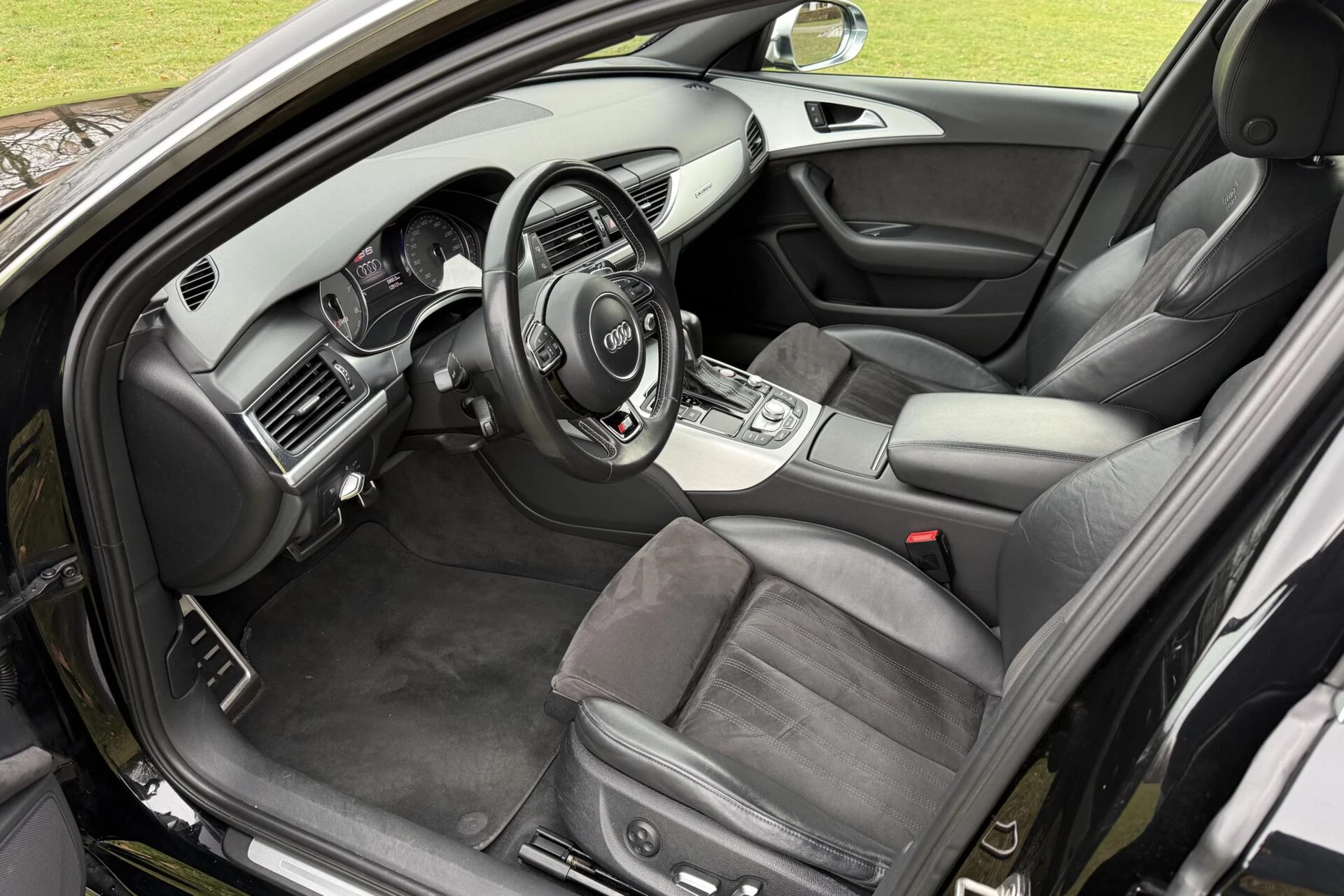 Hoofdafbeelding Audi S6