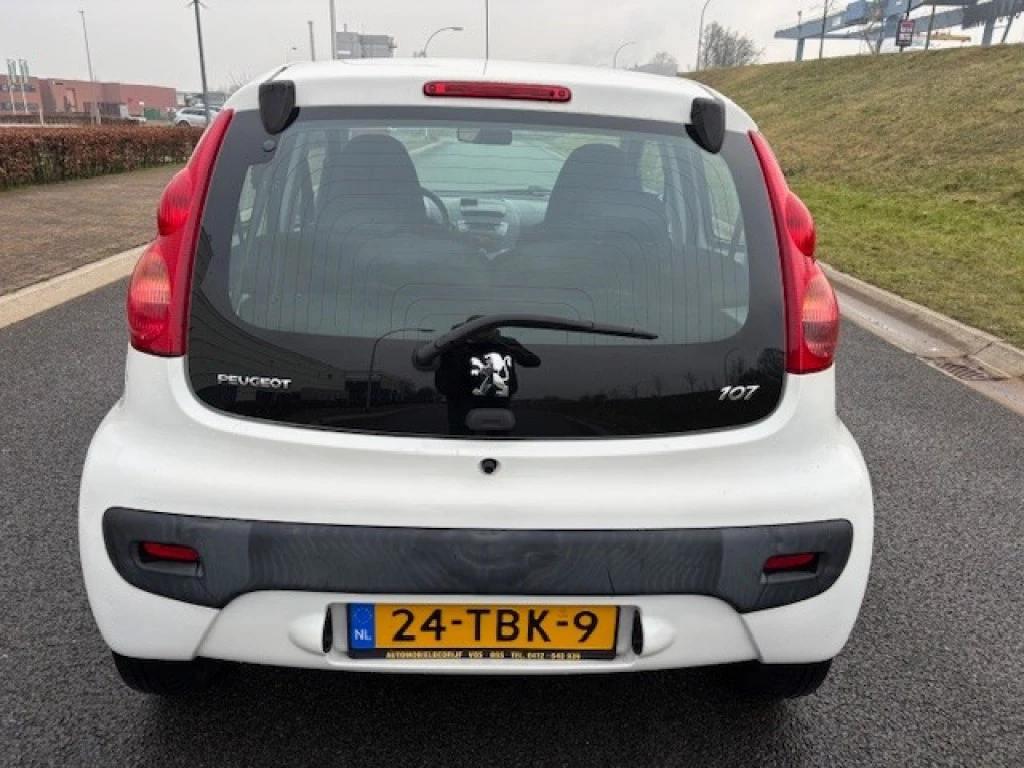 Hoofdafbeelding Peugeot 107