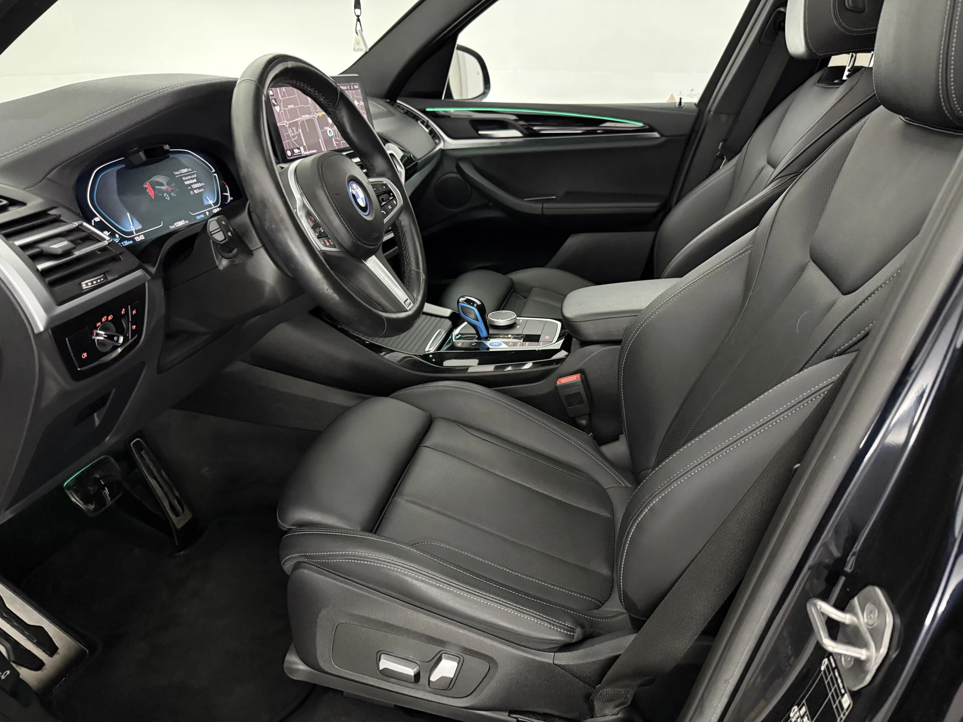 Hoofdafbeelding BMW iX3