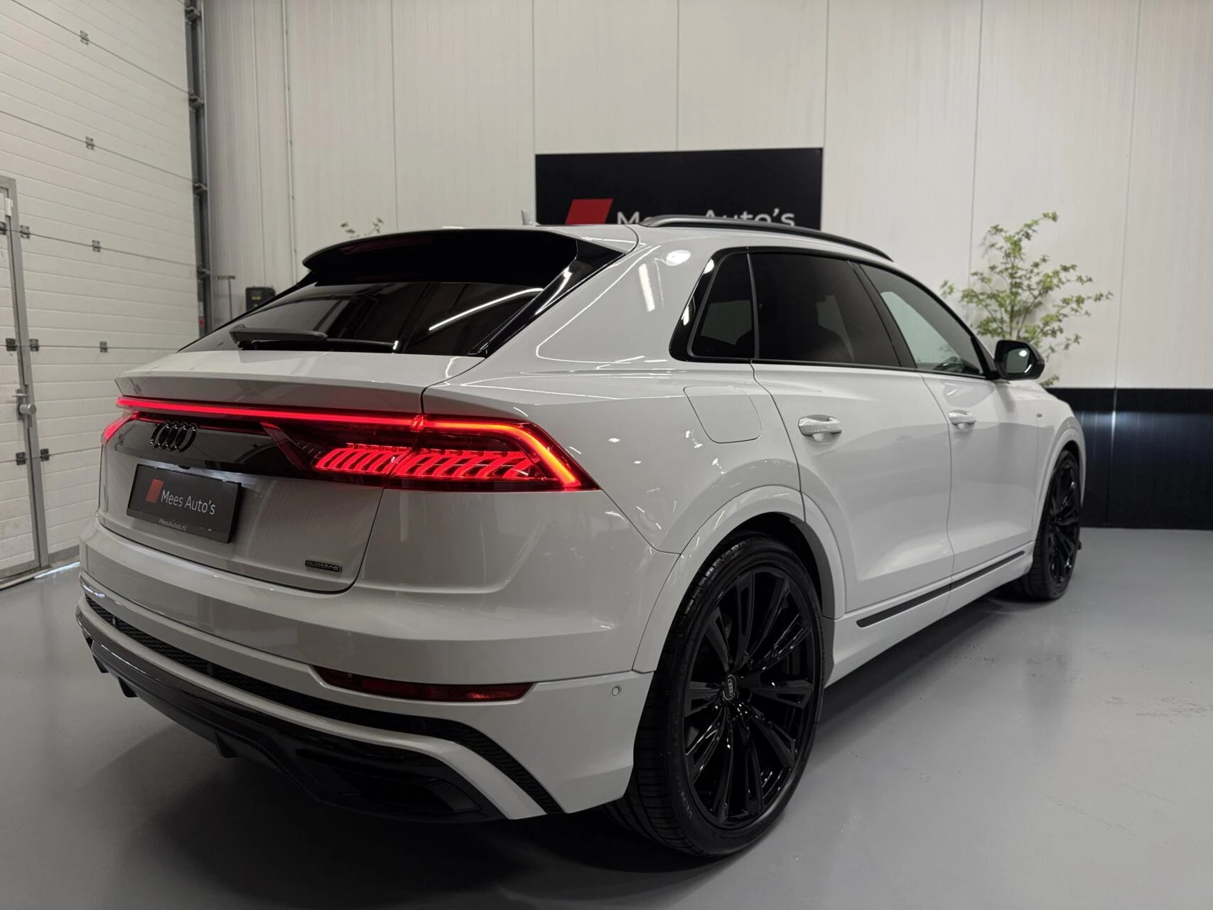 Hoofdafbeelding Audi Q8