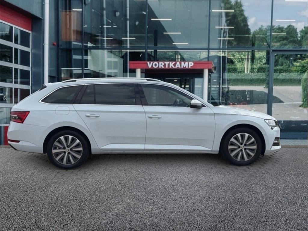 Hoofdafbeelding Škoda Superb