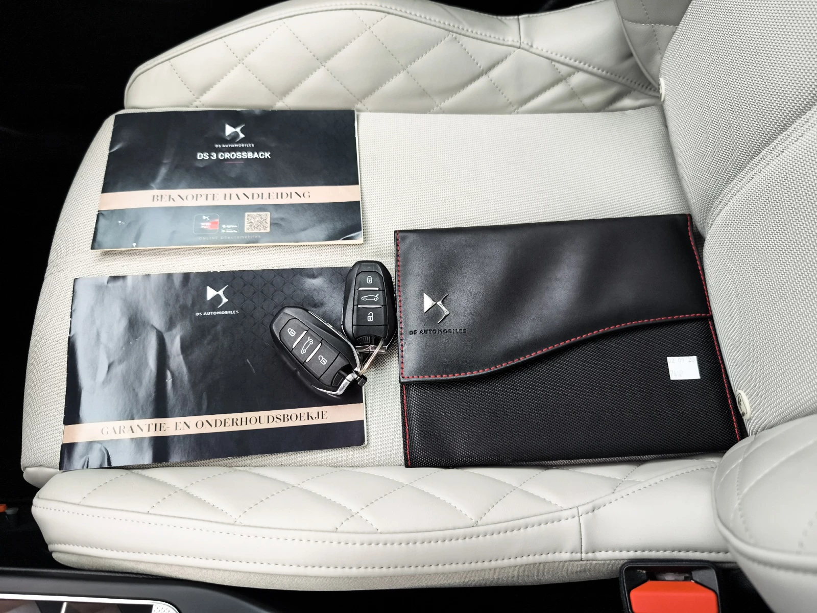 Hoofdafbeelding DS DS 3