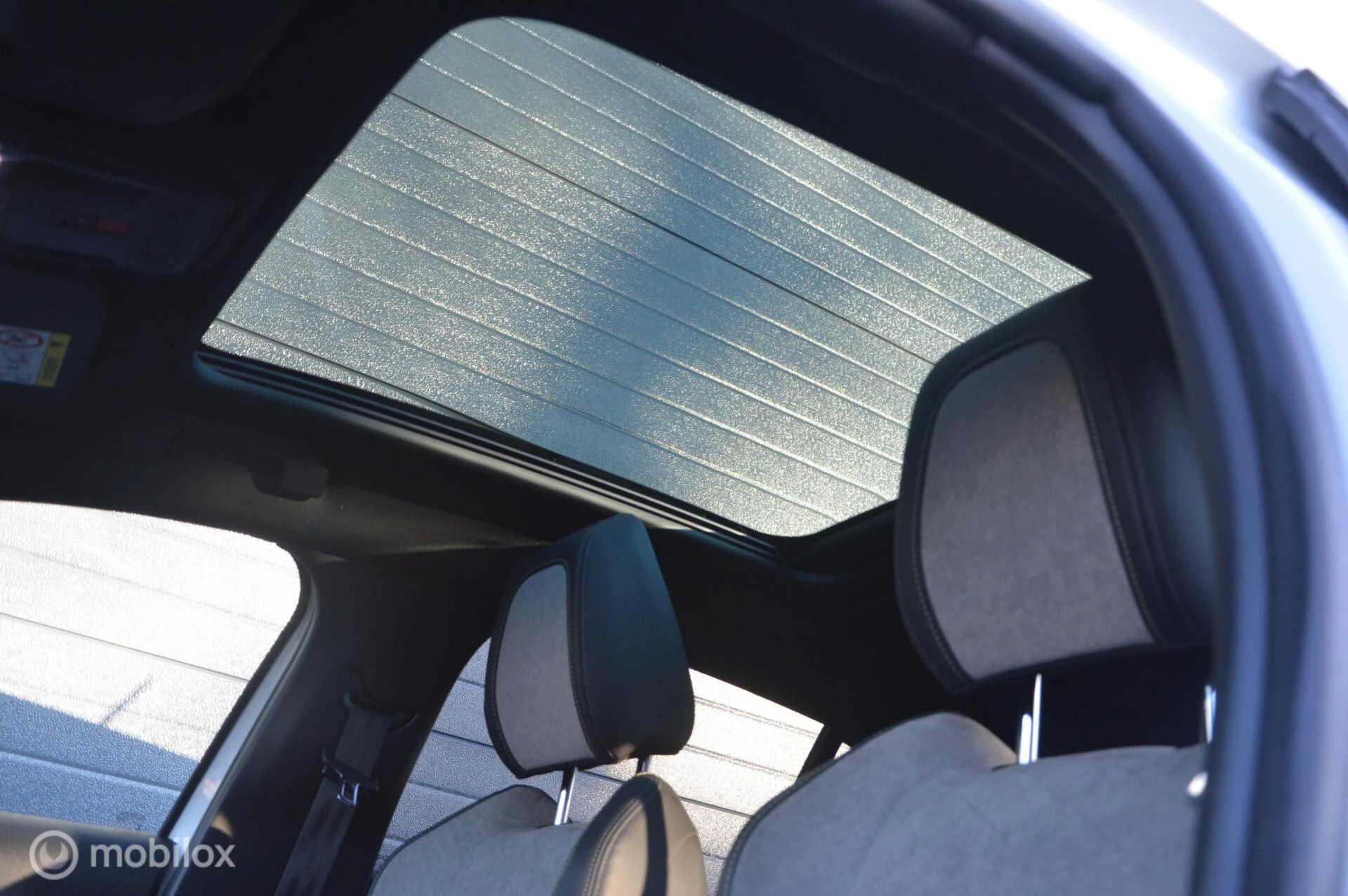 Hoofdafbeelding Peugeot e-208