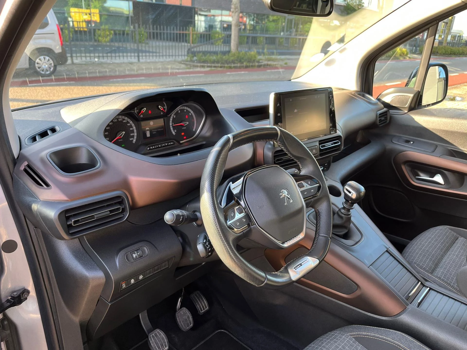Hoofdafbeelding Peugeot Rifter