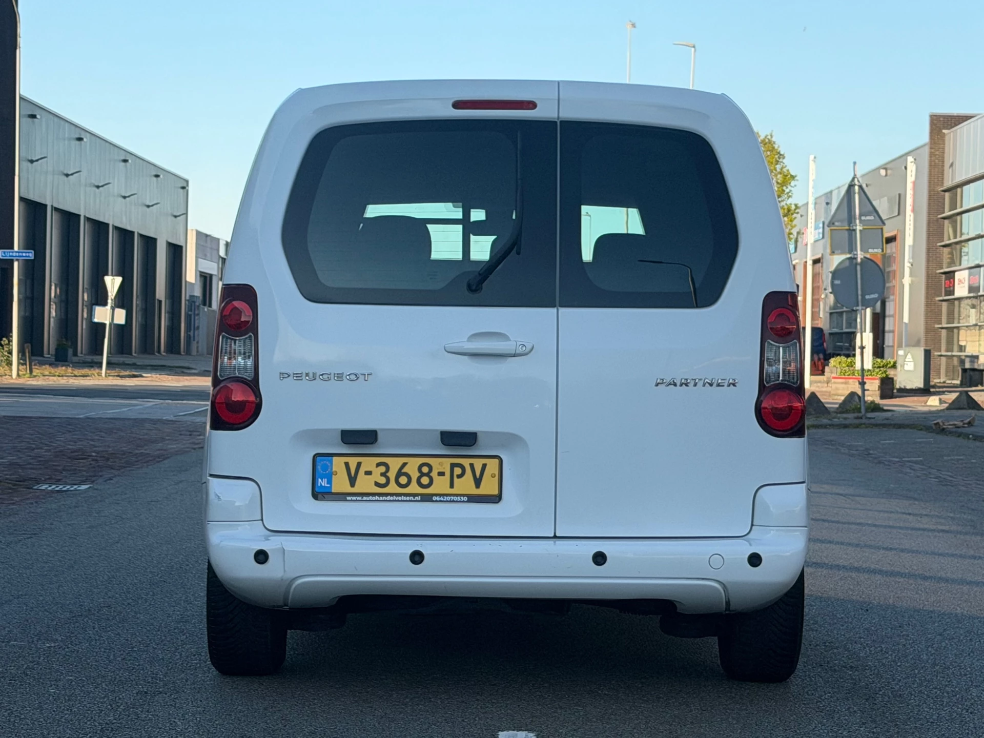 Hoofdafbeelding Peugeot Partner