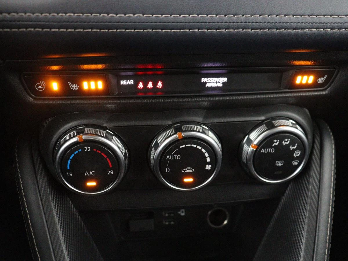 Hoofdafbeelding Mazda 2