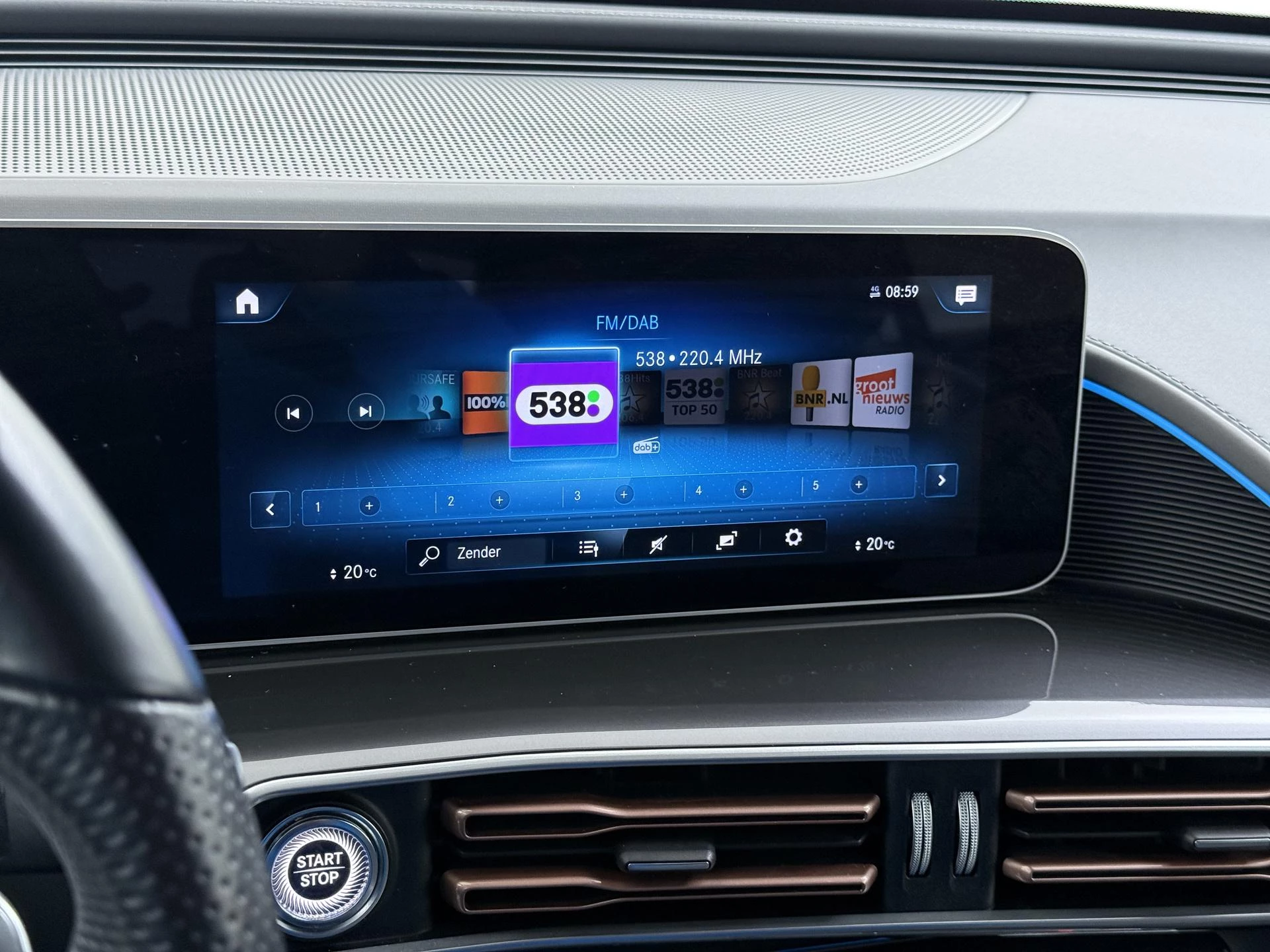 Hoofdafbeelding Mercedes-Benz EQC