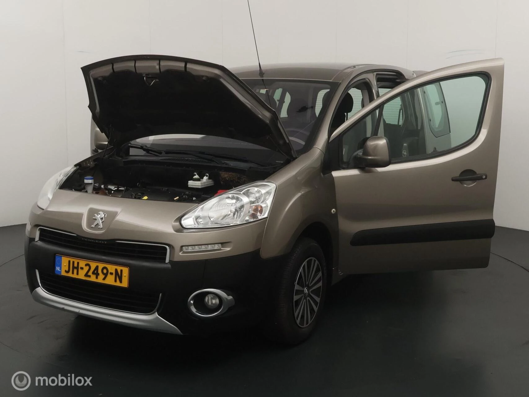 Hoofdafbeelding Peugeot Partner