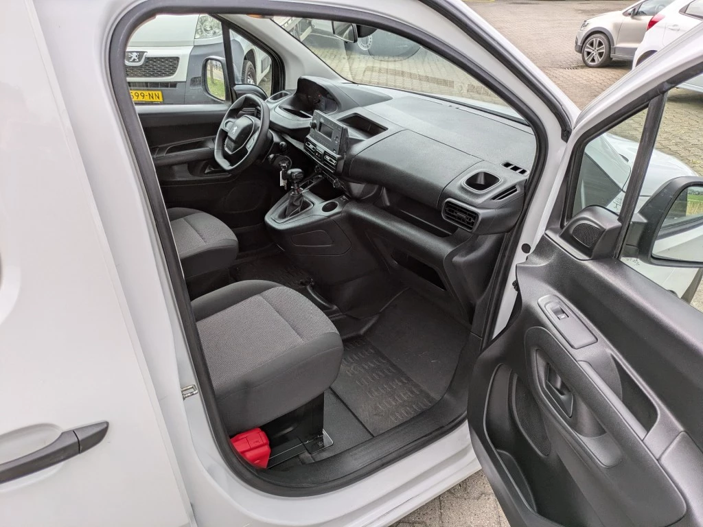 Hoofdafbeelding Peugeot Partner