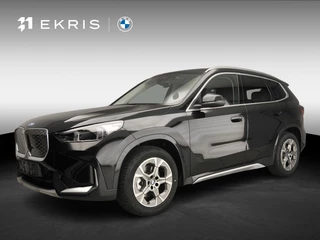 BMW iX1 eDrive20 Pure Edition / Driving assist / Trekhaak / Premium Pack / X-Line / Alu 18 inch
