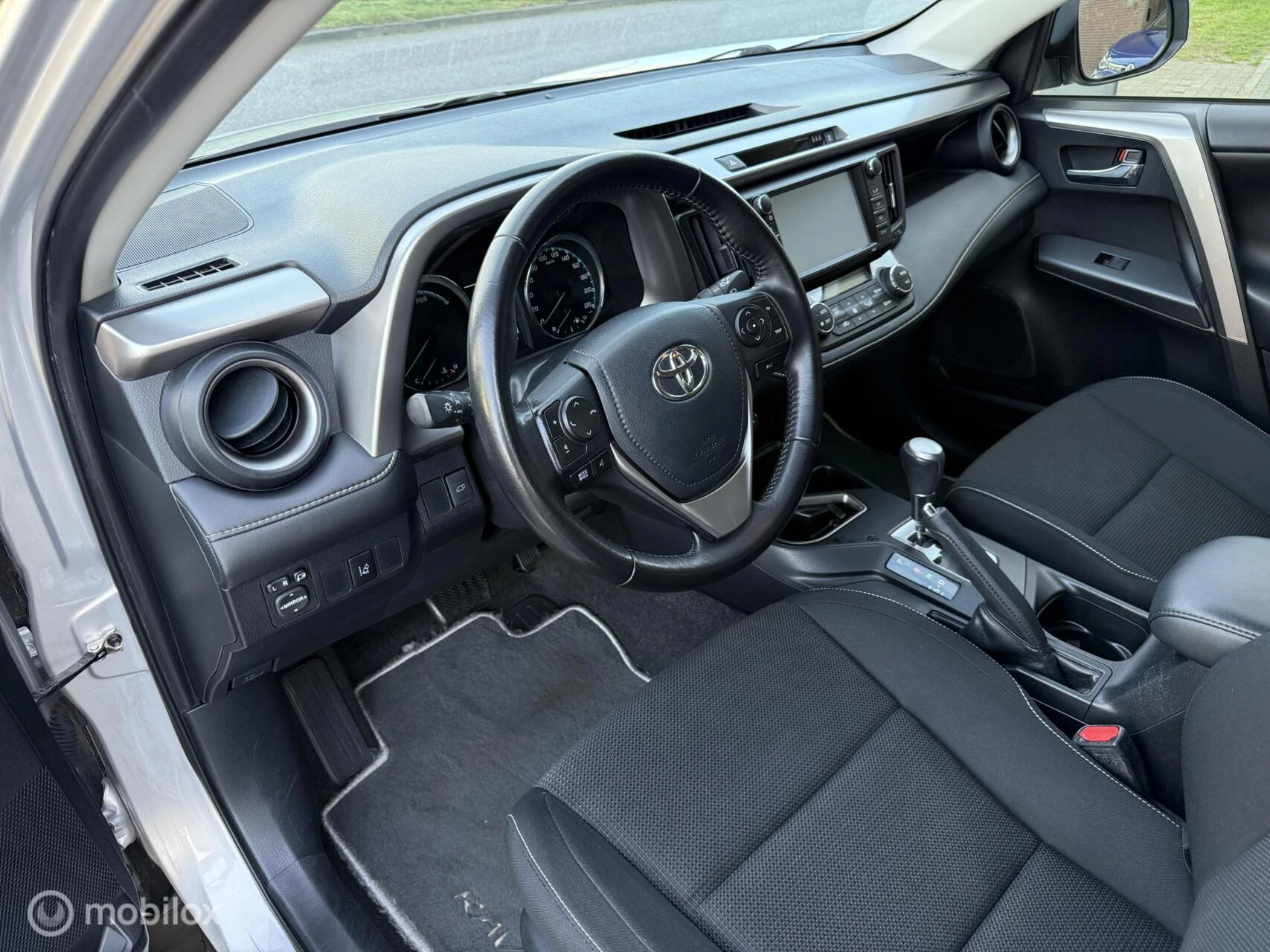 Hoofdafbeelding Toyota RAV4