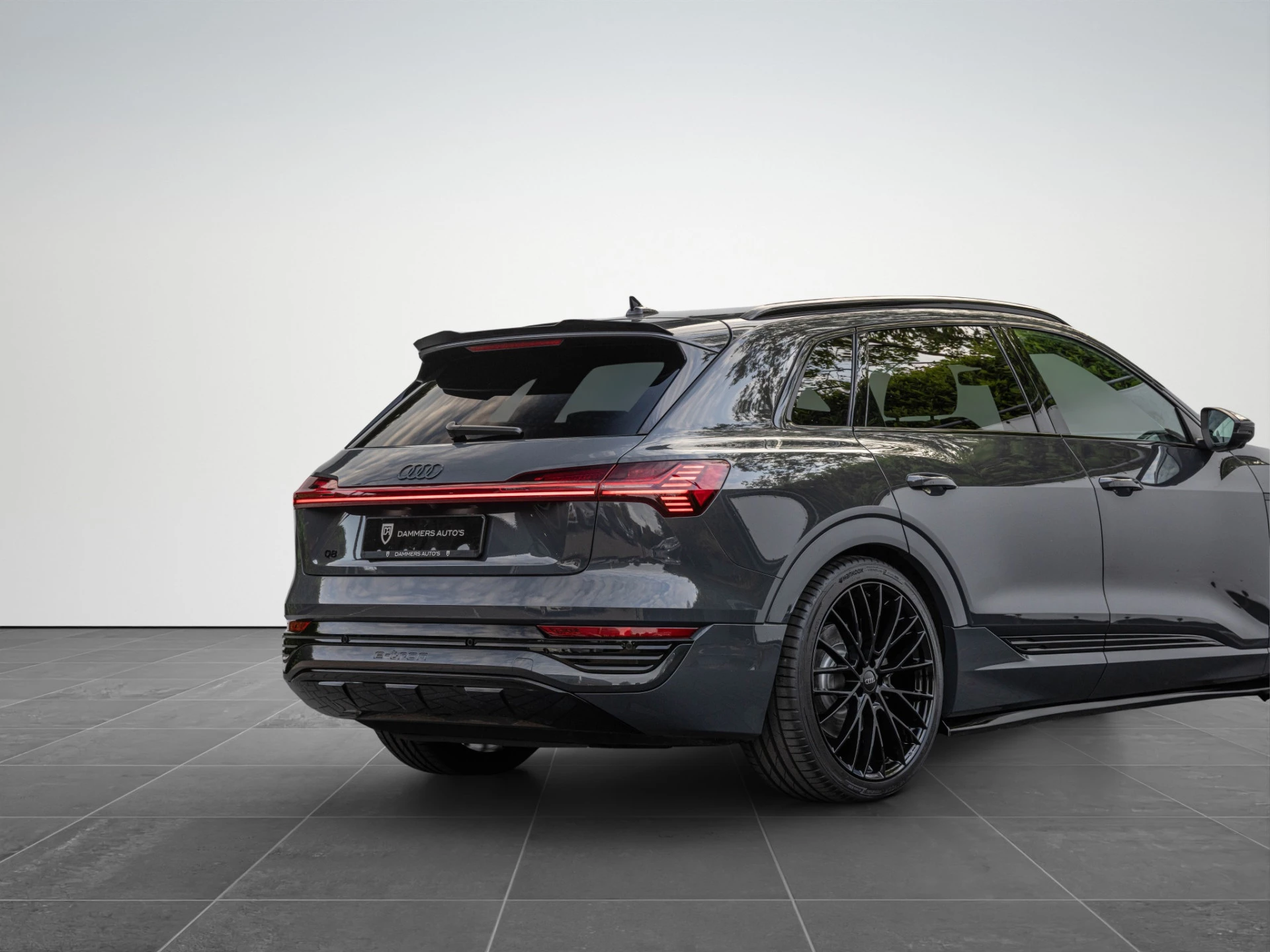 Hoofdafbeelding Audi Q8 e-tron