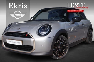 MINI 3-deurs Cooper S | Favoured Trim + Pakket M / Panoramadak / MINI Head-Up Display / Lentevoordeel