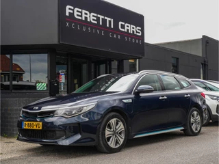Hoofdafbeelding Kia Optima Kia Optima SPORTSWAGON 2.0 GDI PHEV AUT6 DYNAMIC LINE LEDER NAVI AIRCO CAMERA LMV PDC