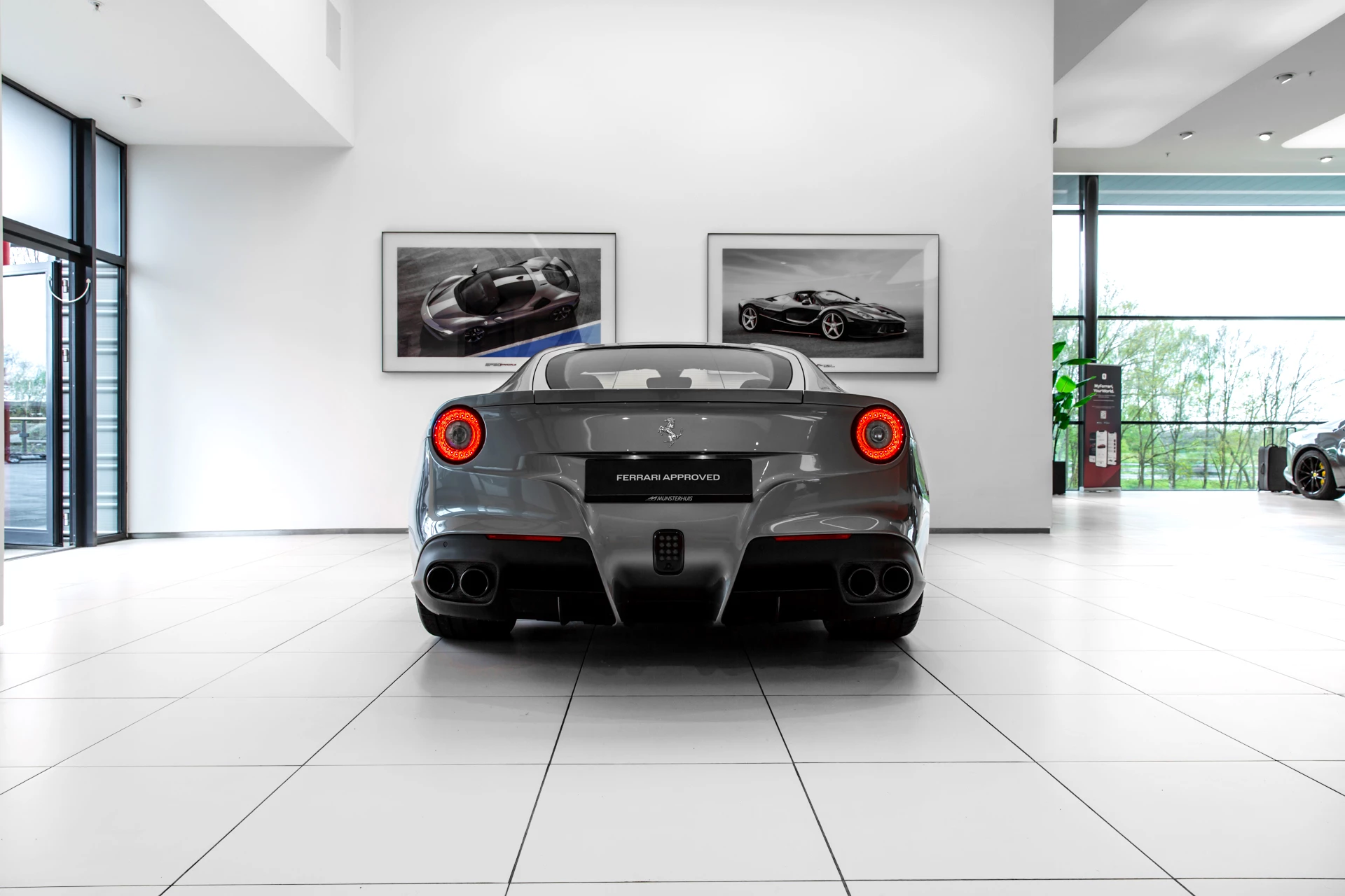 Hoofdafbeelding Ferrari F12