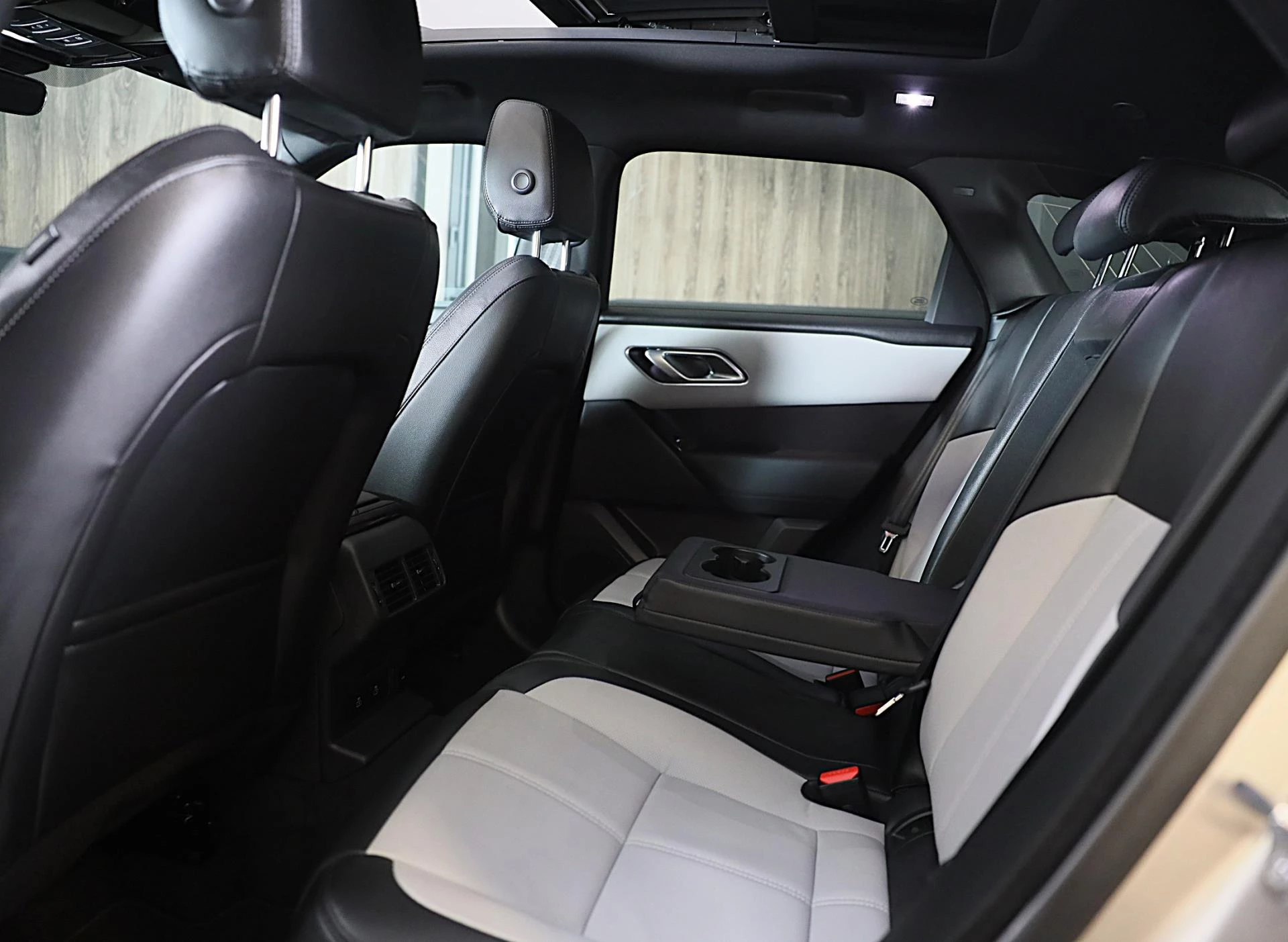 Hoofdafbeelding Land Rover Range Rover Velar