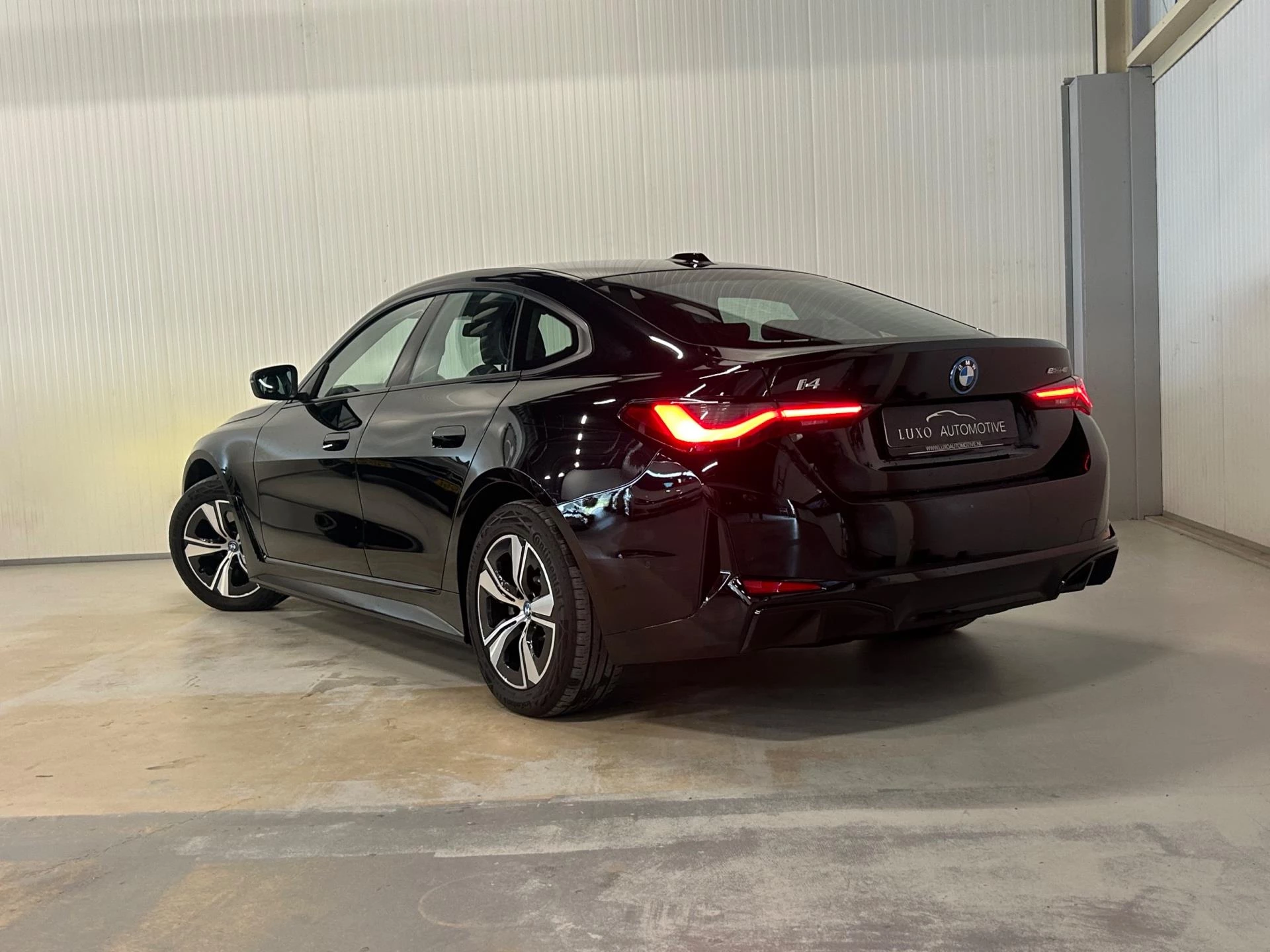 Hoofdafbeelding BMW i4
