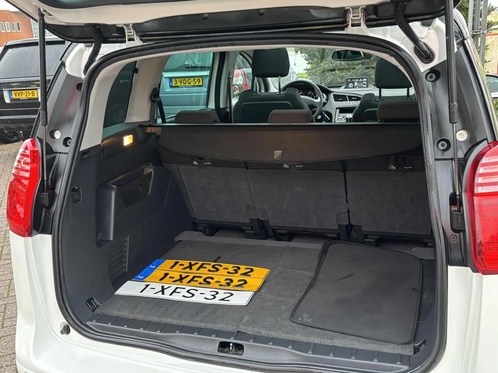 Hoofdafbeelding Peugeot 5008