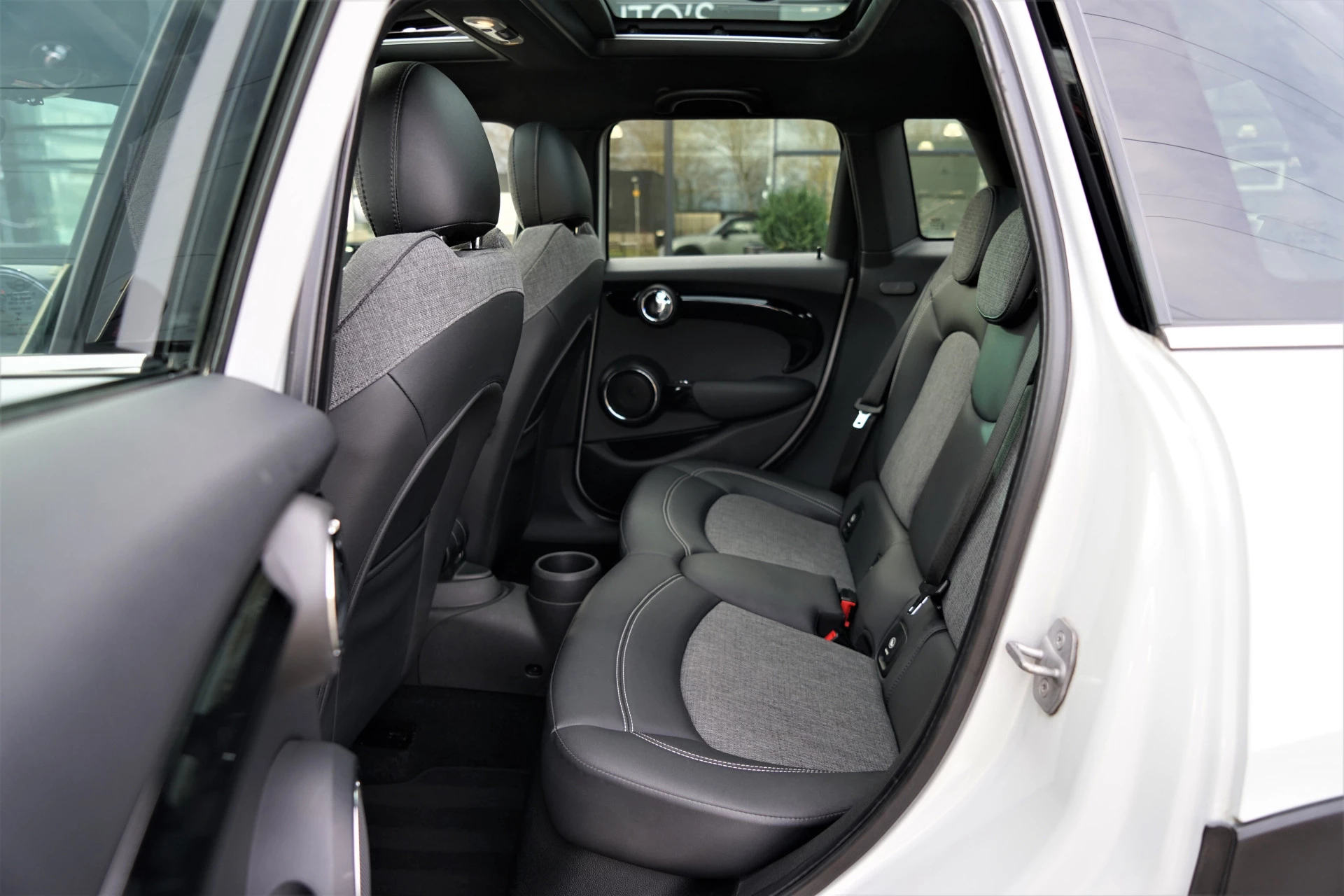 Hoofdafbeelding MINI Cooper S