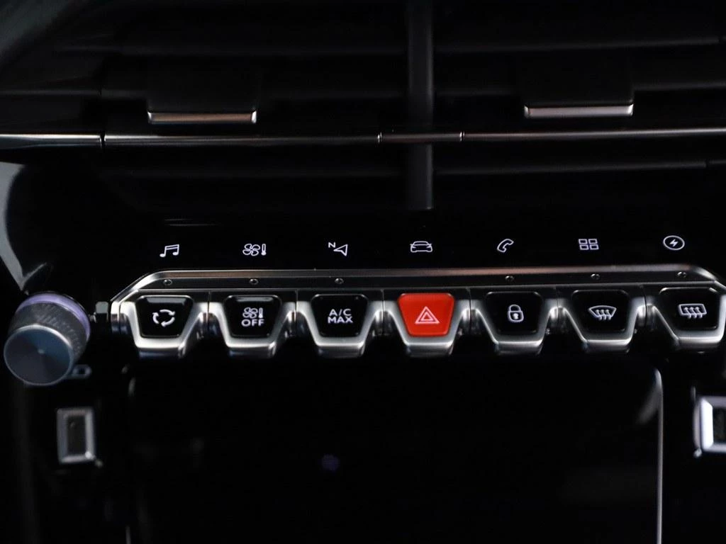 Hoofdafbeelding Peugeot e-2008