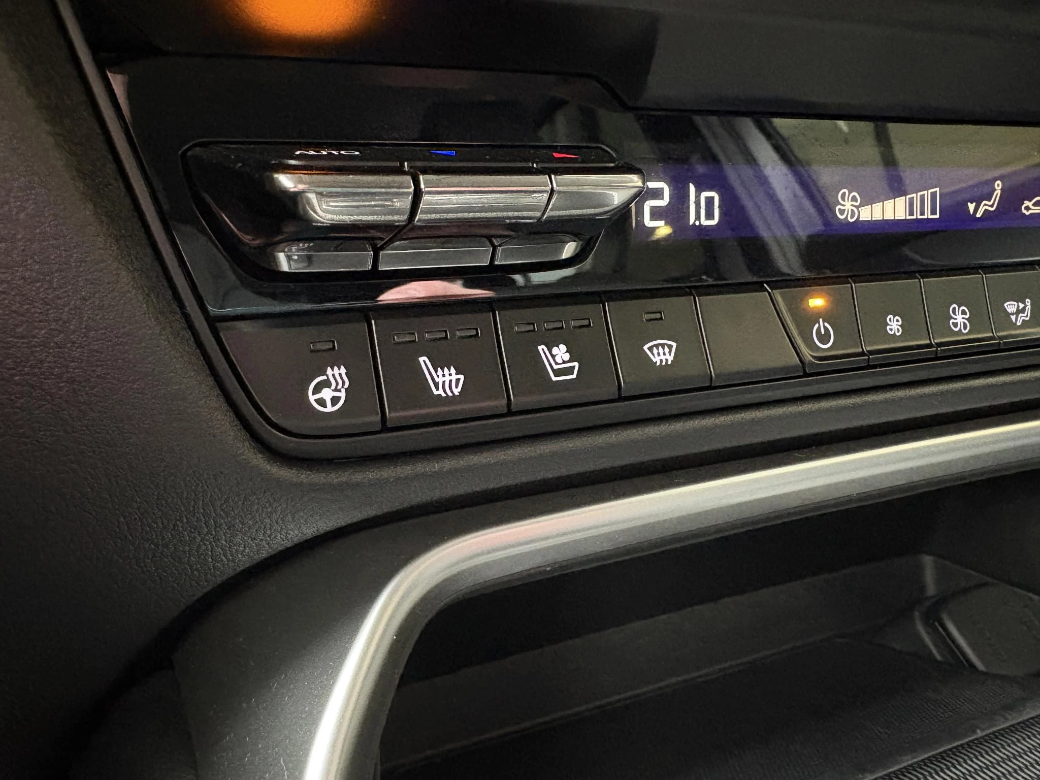 Hoofdafbeelding Mazda CX-60