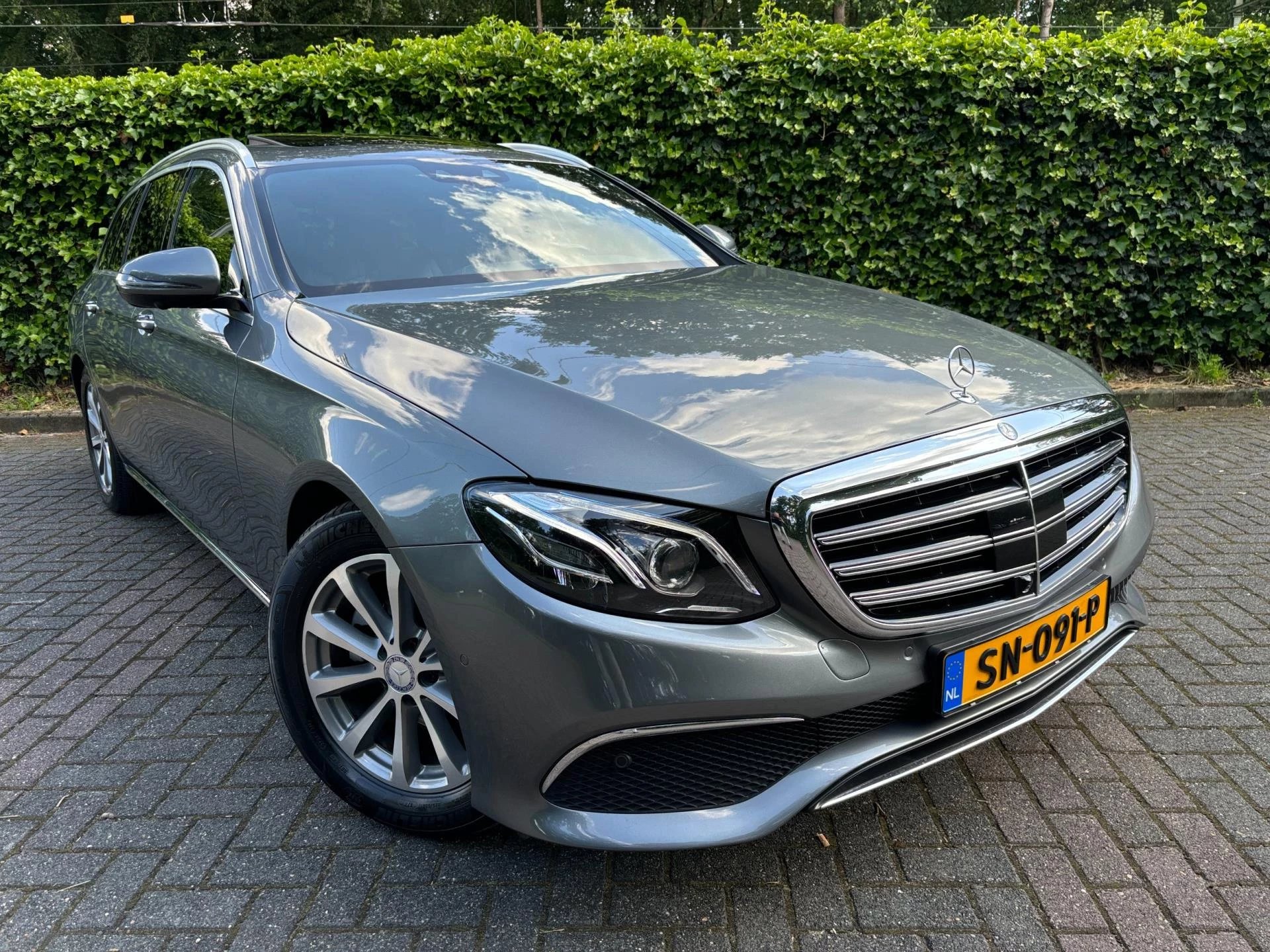 Hoofdafbeelding Mercedes-Benz E-Klasse