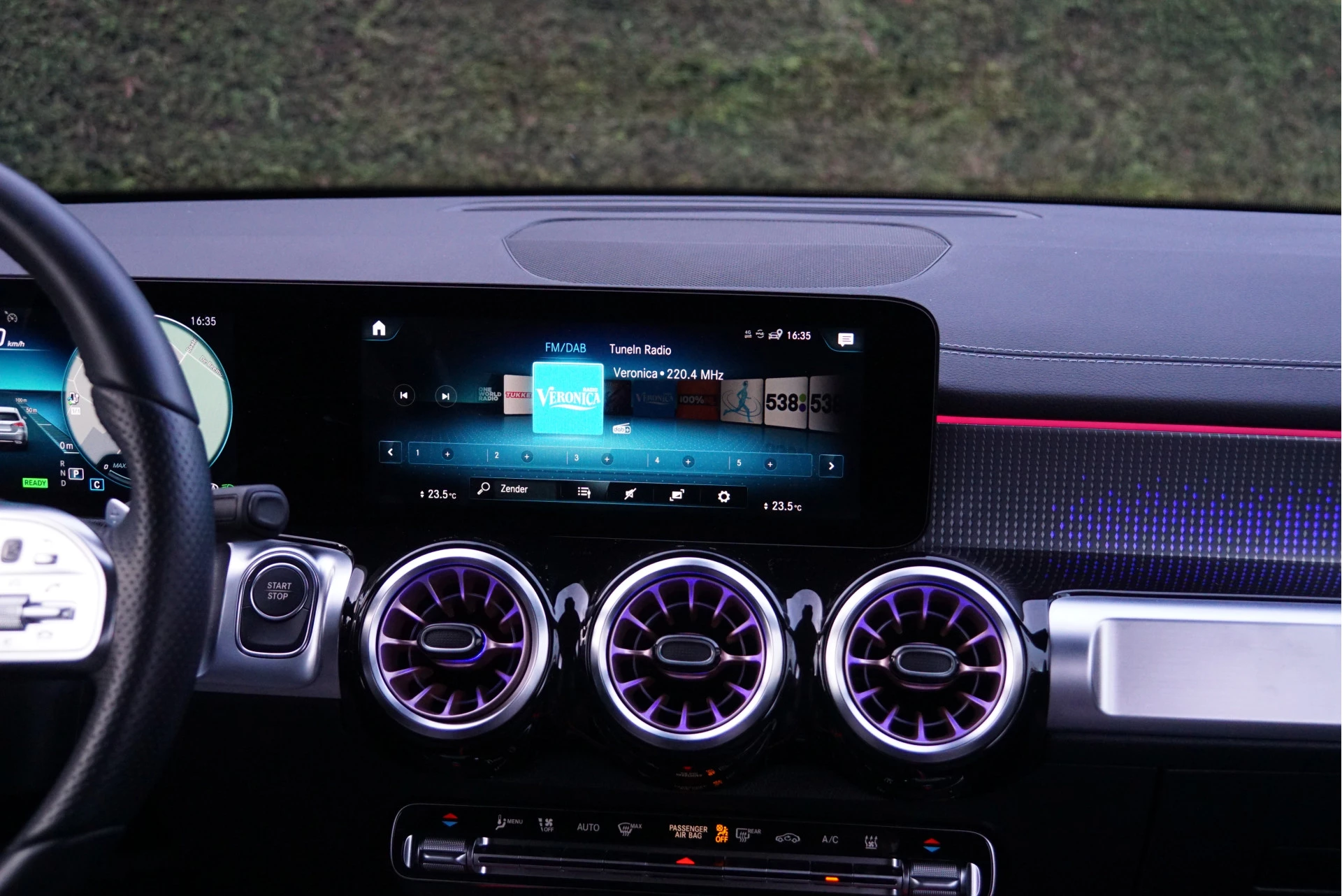 Hoofdafbeelding Mercedes-Benz EQB