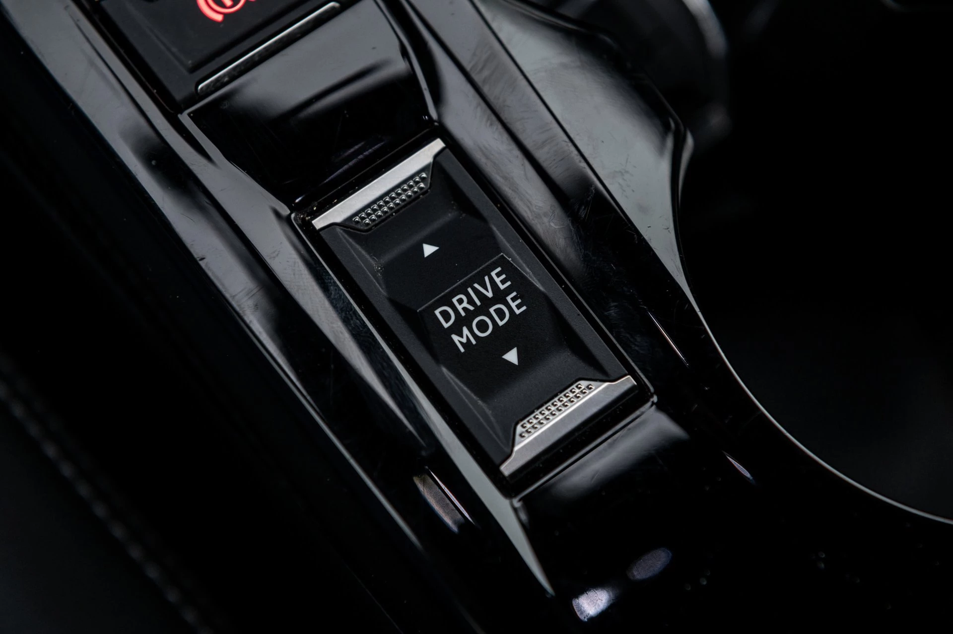 Hoofdafbeelding Peugeot e-2008