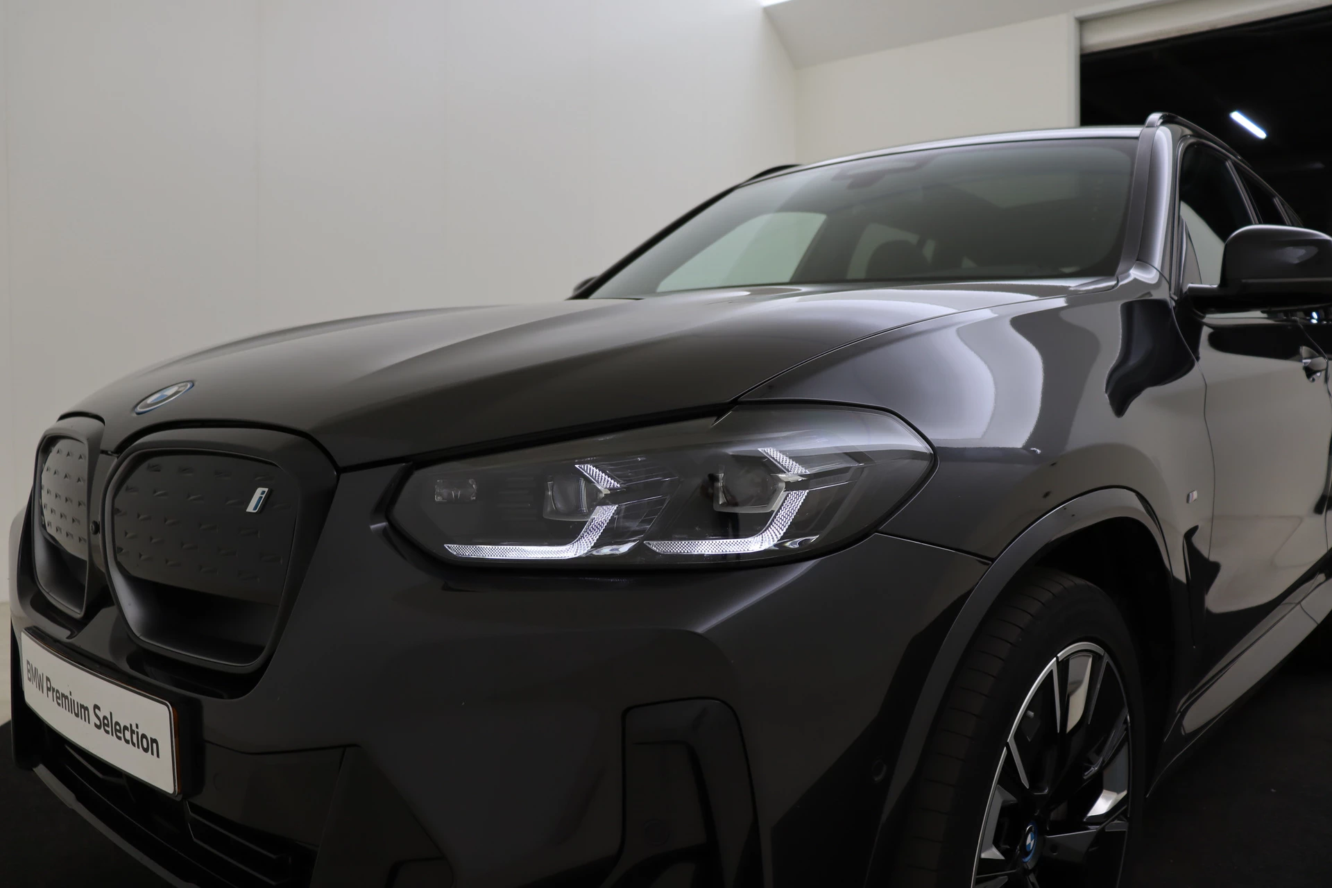 Hoofdafbeelding BMW iX3