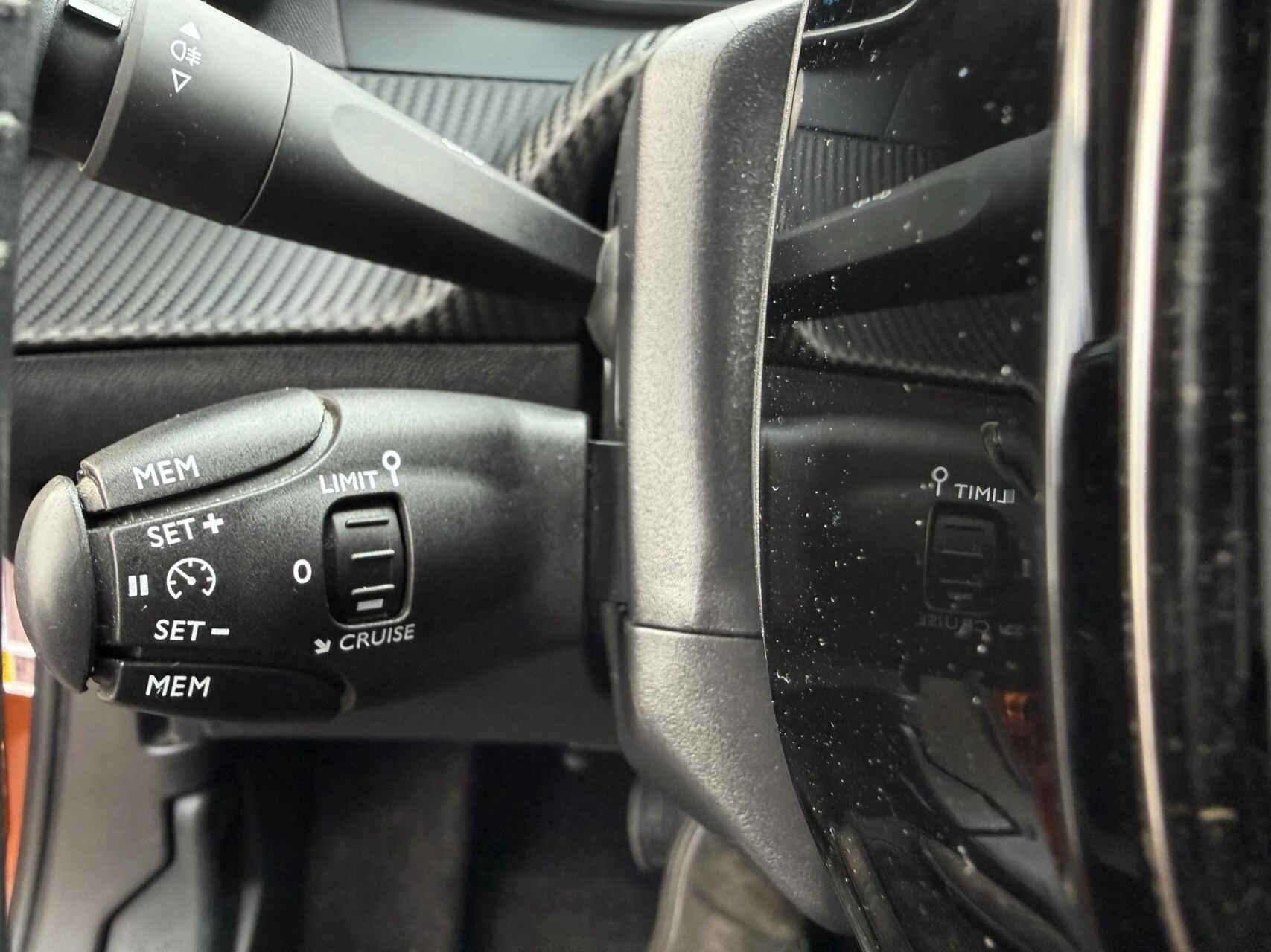 Hoofdafbeelding Peugeot e-2008