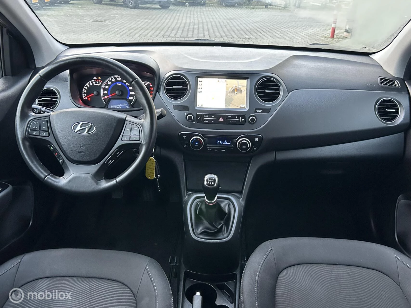 Hoofdafbeelding Hyundai i10