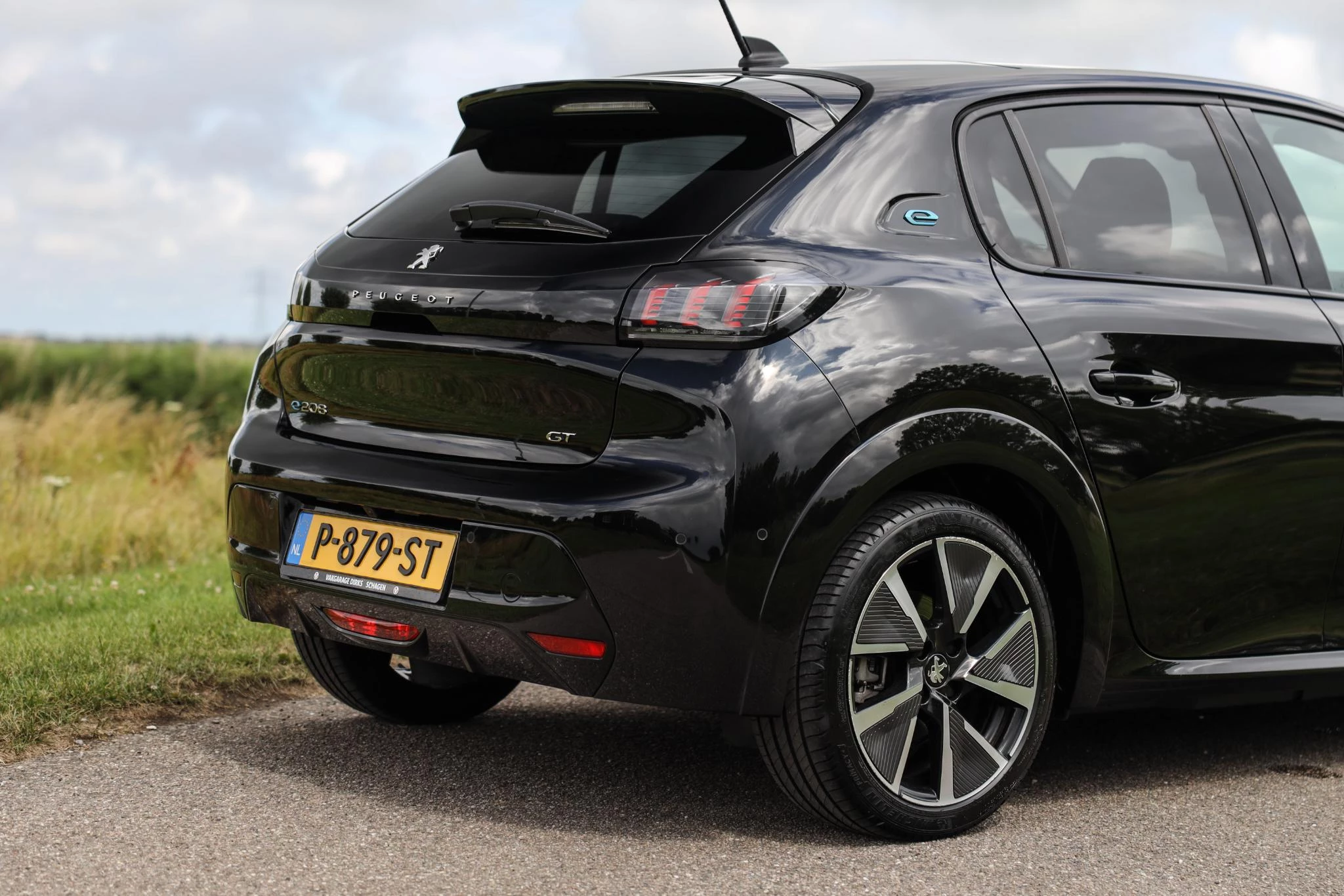 Hoofdafbeelding Peugeot e-208