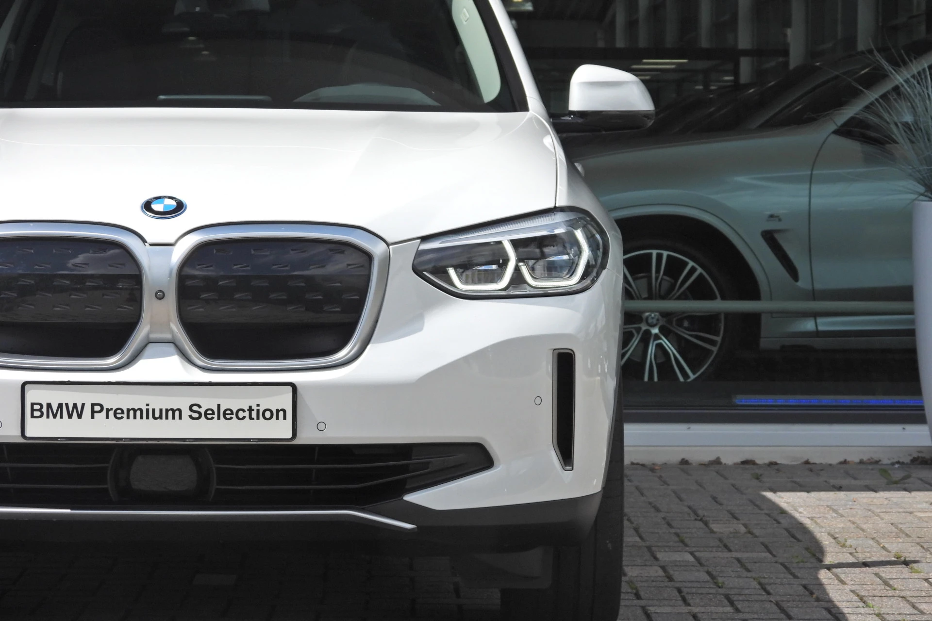 Hoofdafbeelding BMW iX3