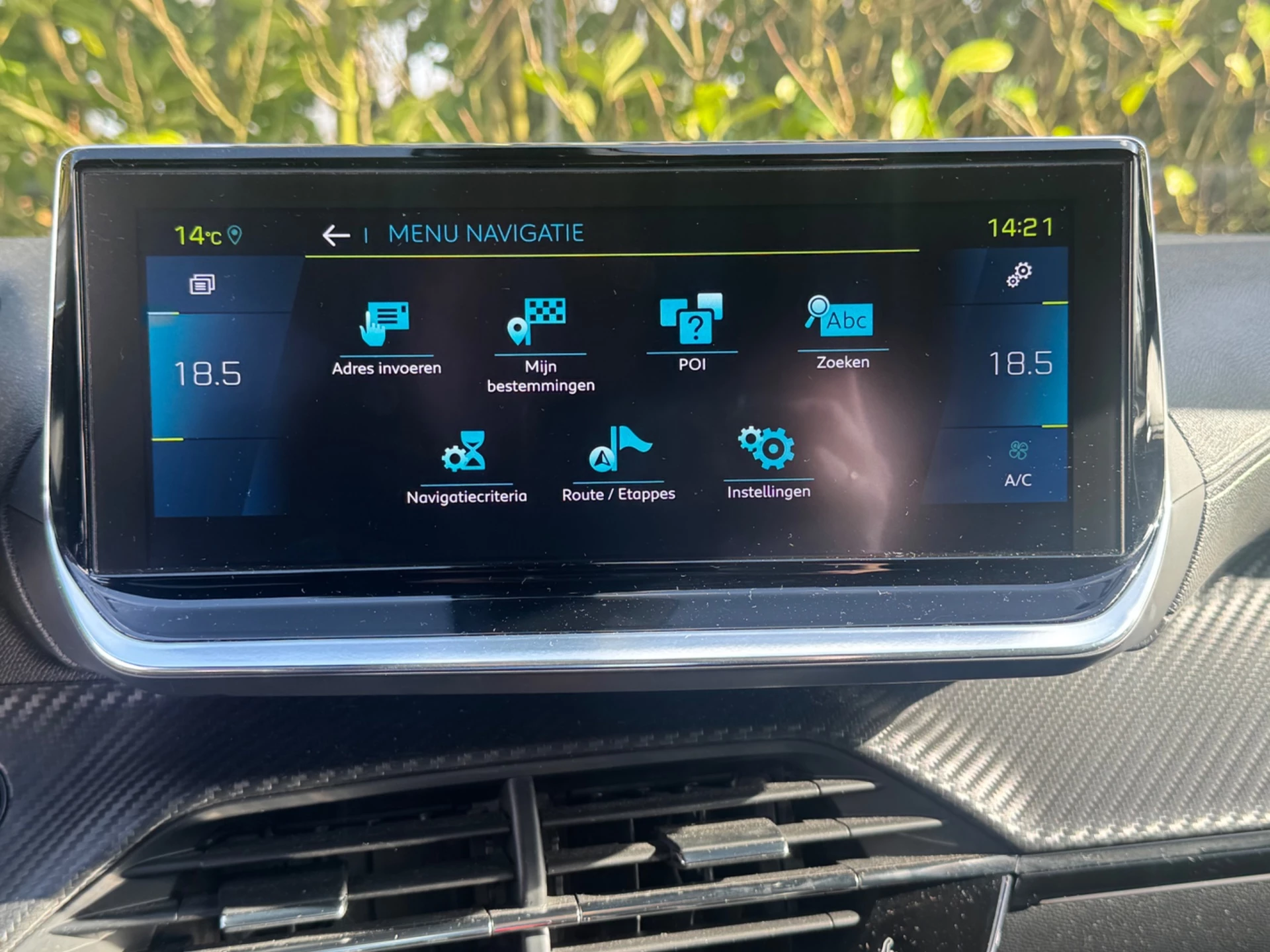 Hoofdafbeelding Peugeot e-2008