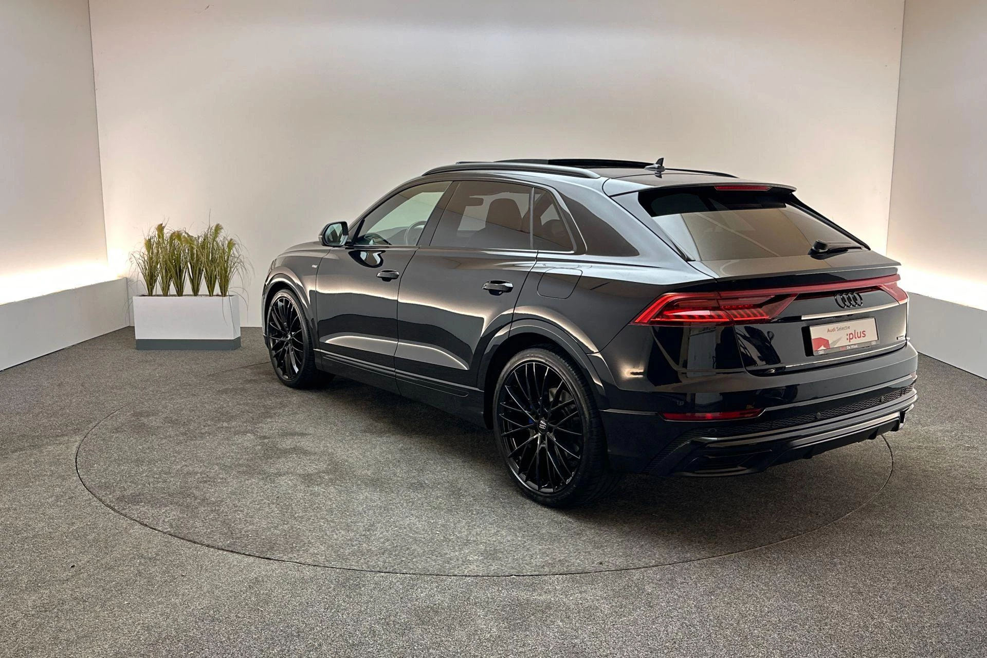 Hoofdafbeelding Audi Q8