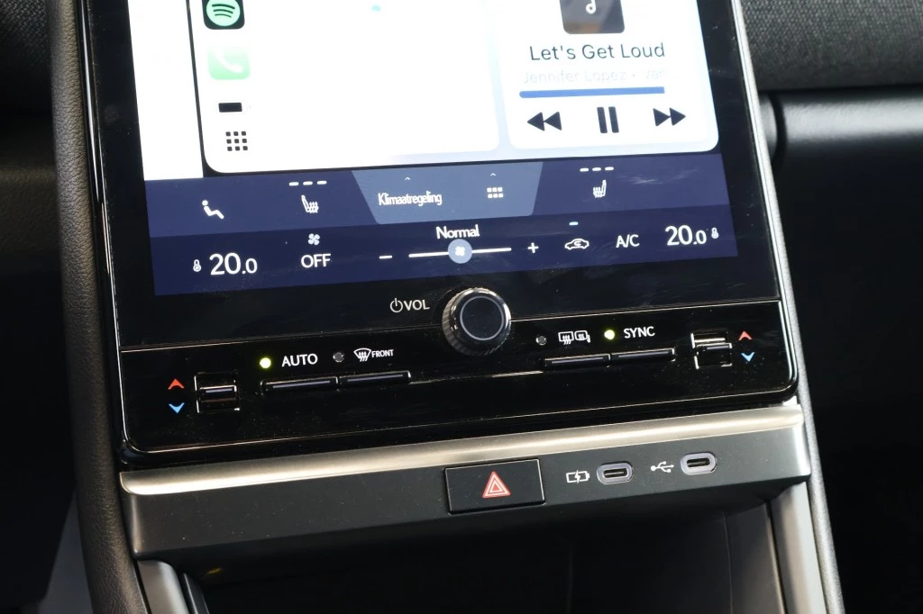 Hoofdafbeelding Lexus LBX