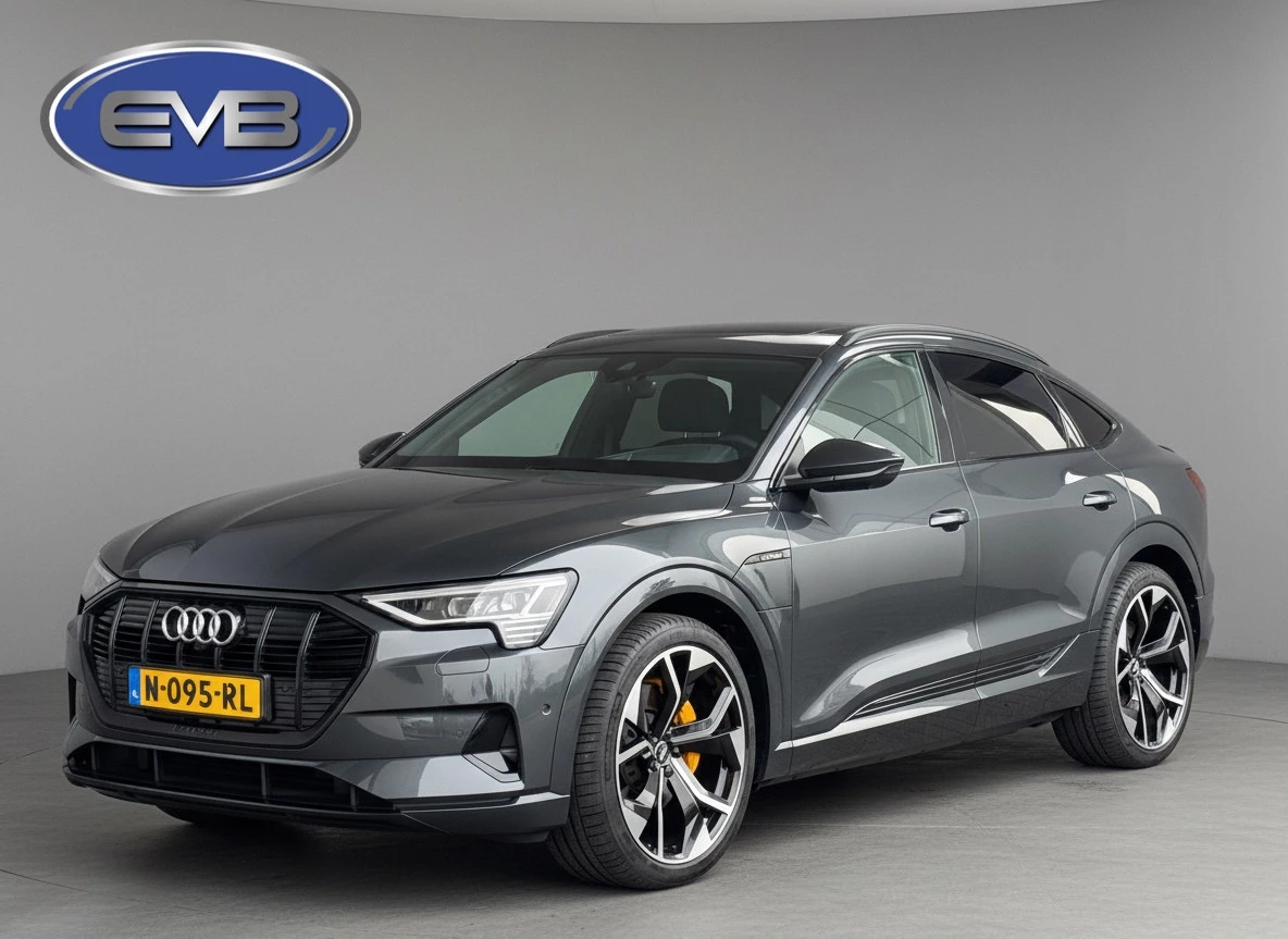 Hoofdafbeelding Audi e-tron