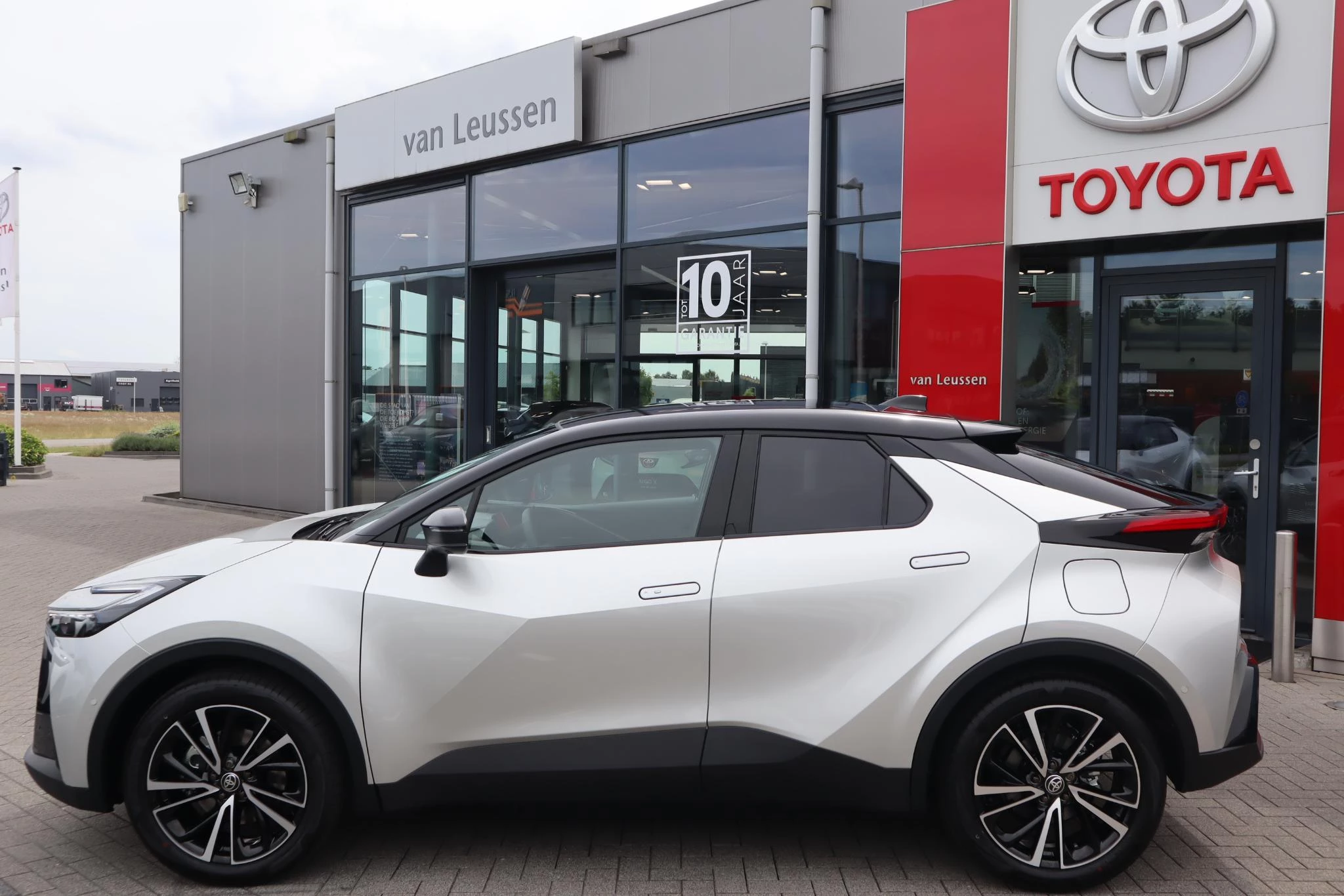 Hoofdafbeelding Toyota C-HR