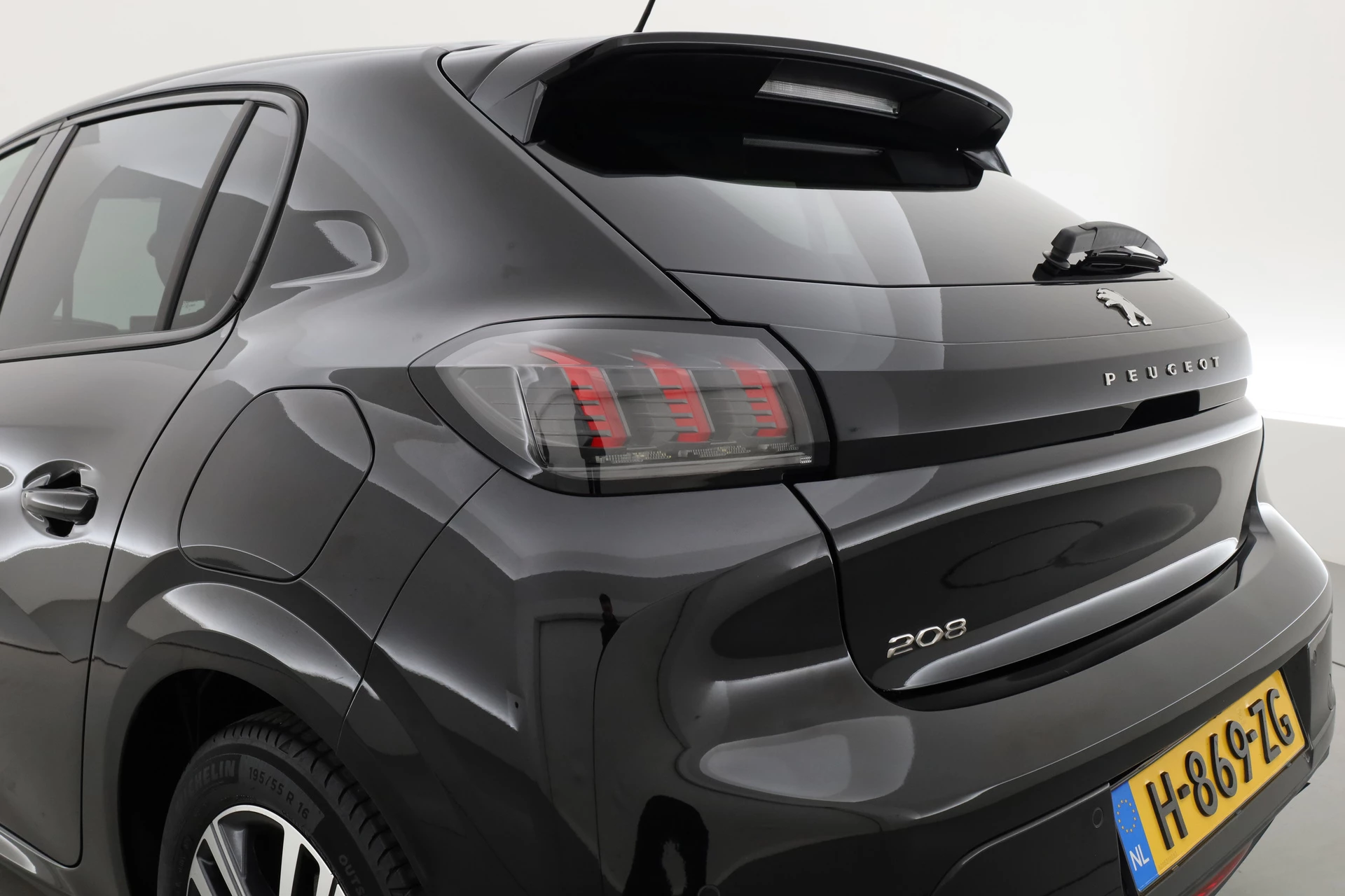 Hoofdafbeelding Peugeot 208
