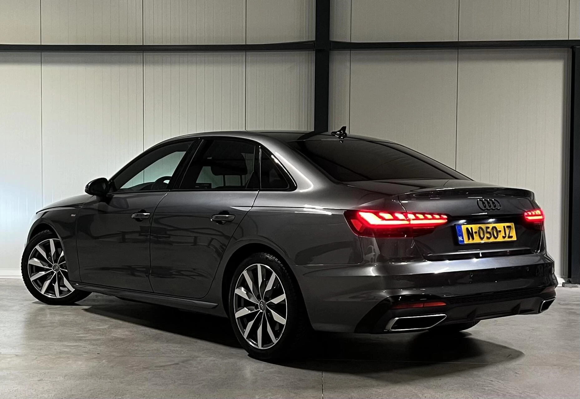 Hoofdafbeelding Audi A4