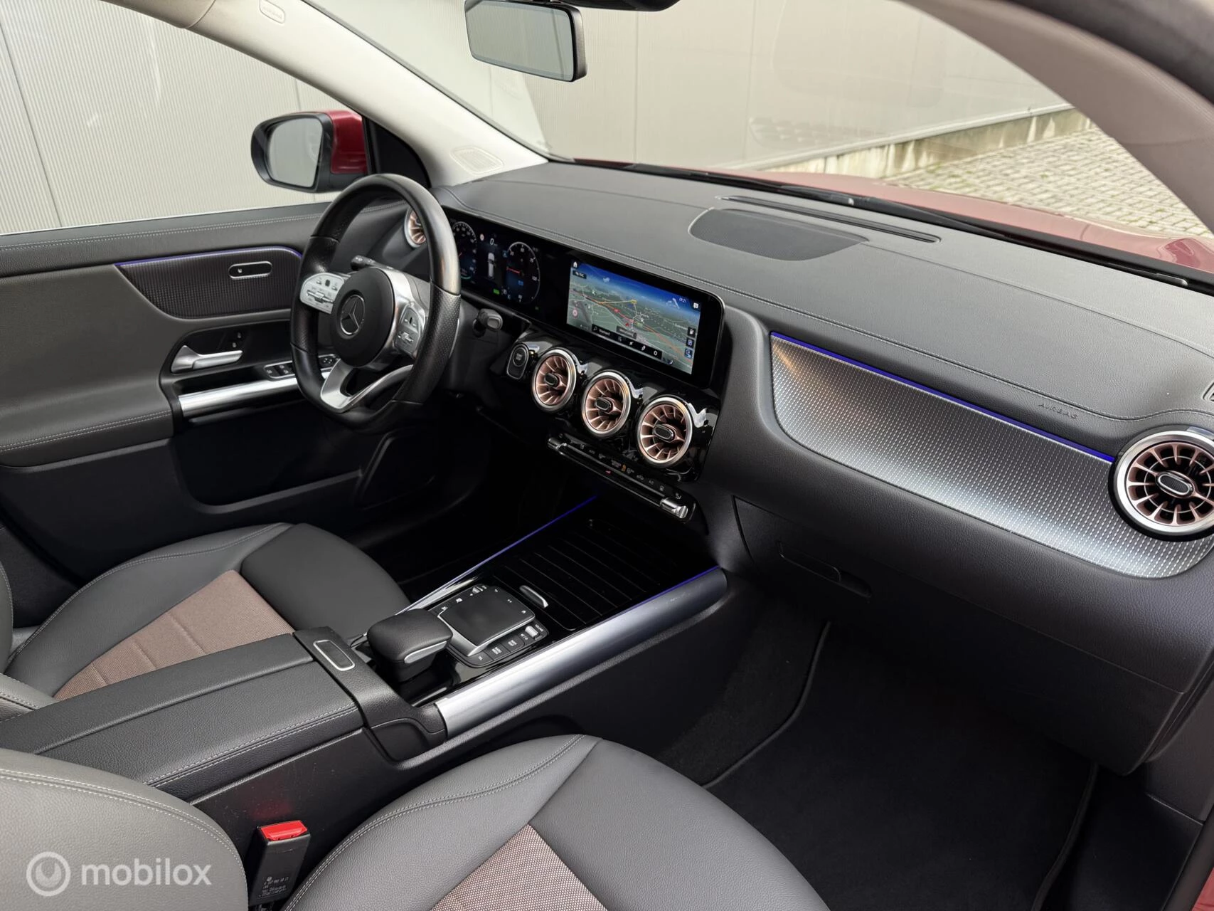 Hoofdafbeelding Mercedes-Benz EQA