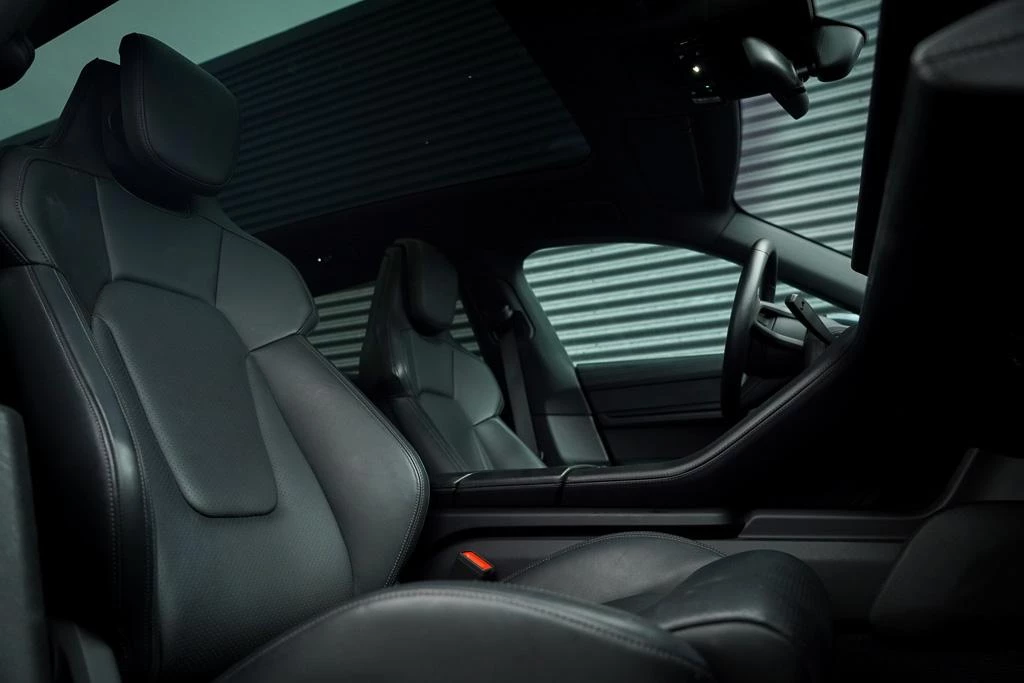 Hoofdafbeelding Porsche Taycan