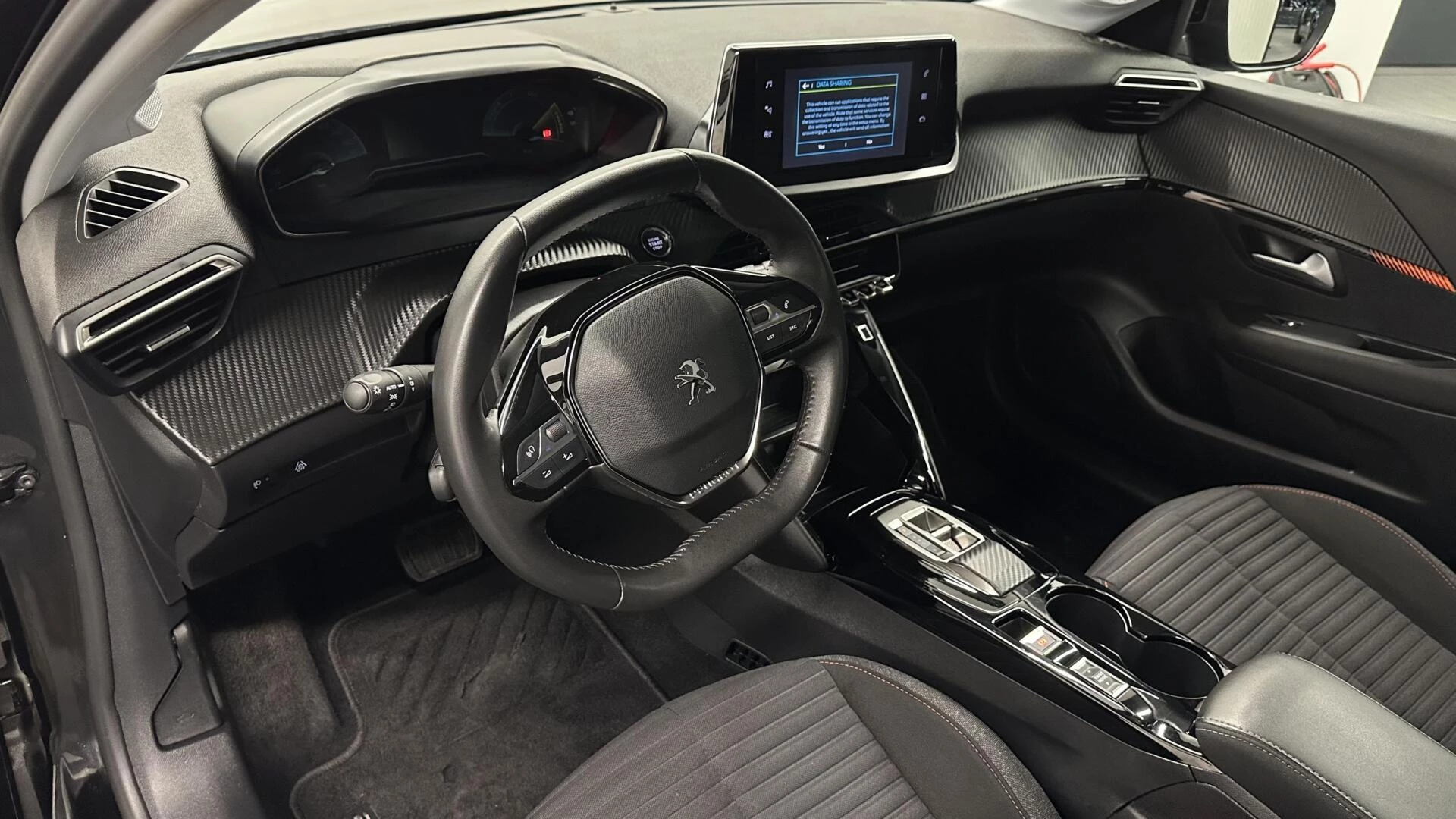 Hoofdafbeelding Peugeot e-208