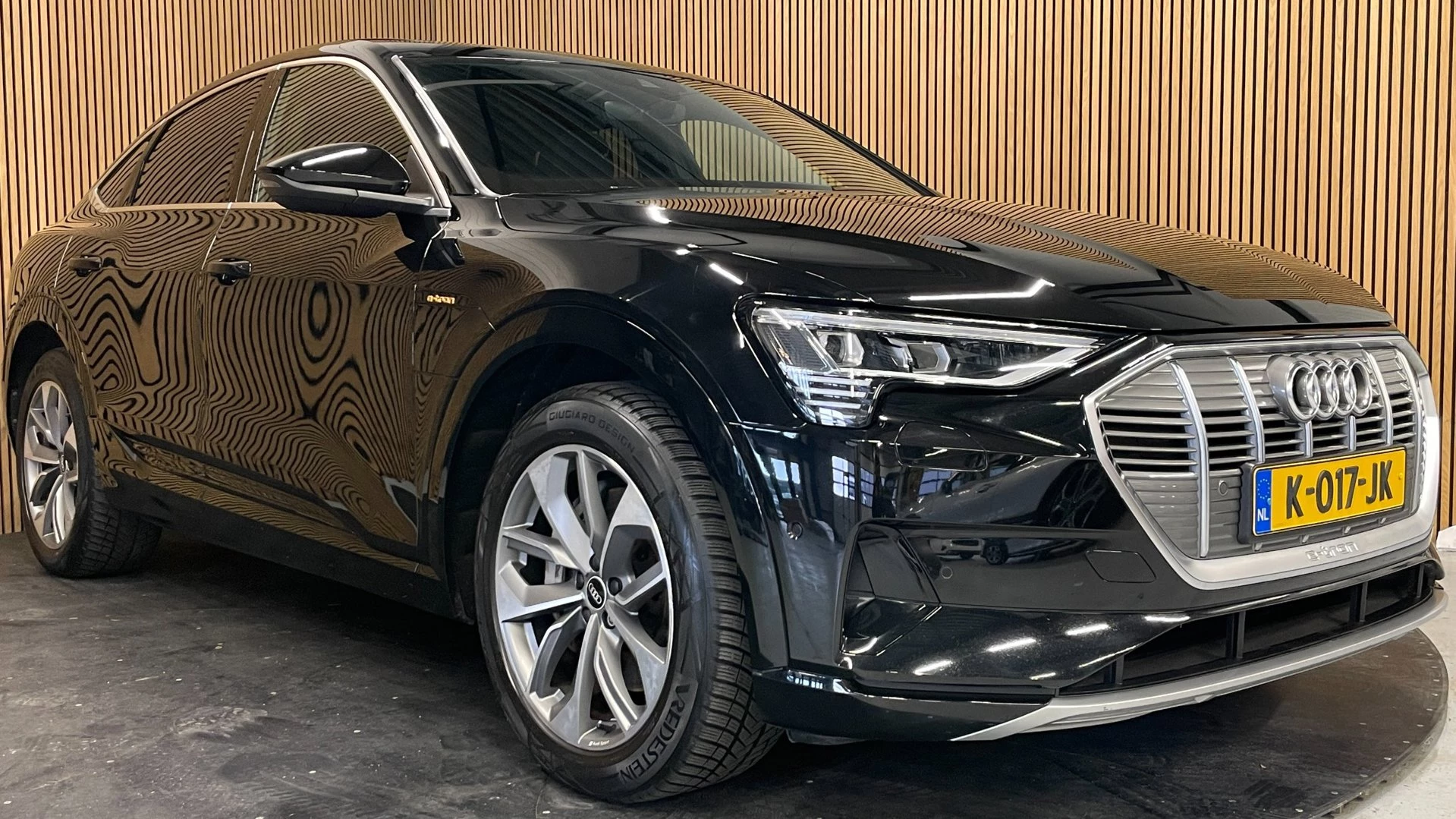 Hoofdafbeelding Audi e-tron